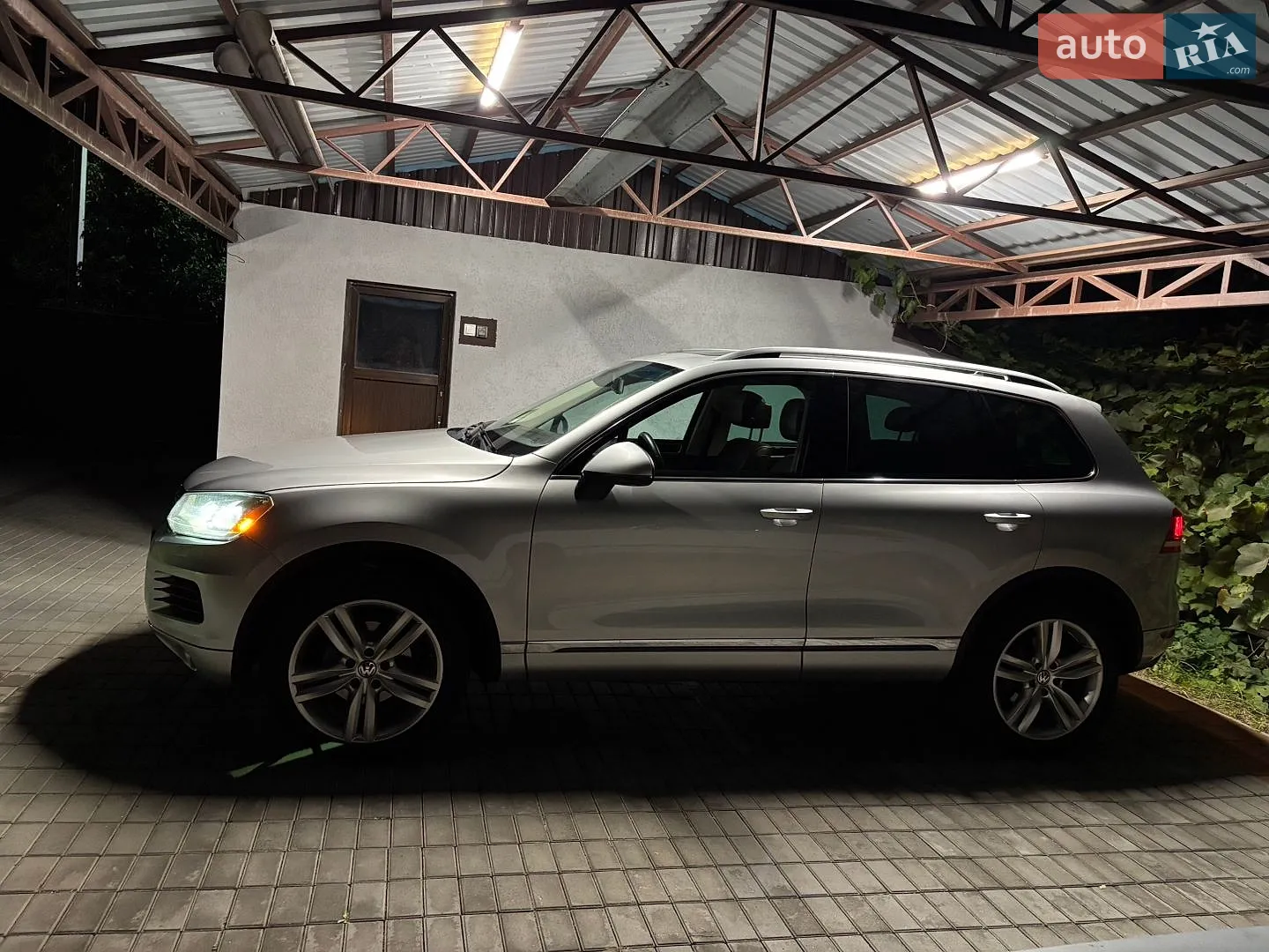 Volkswagen Touareg, 2012