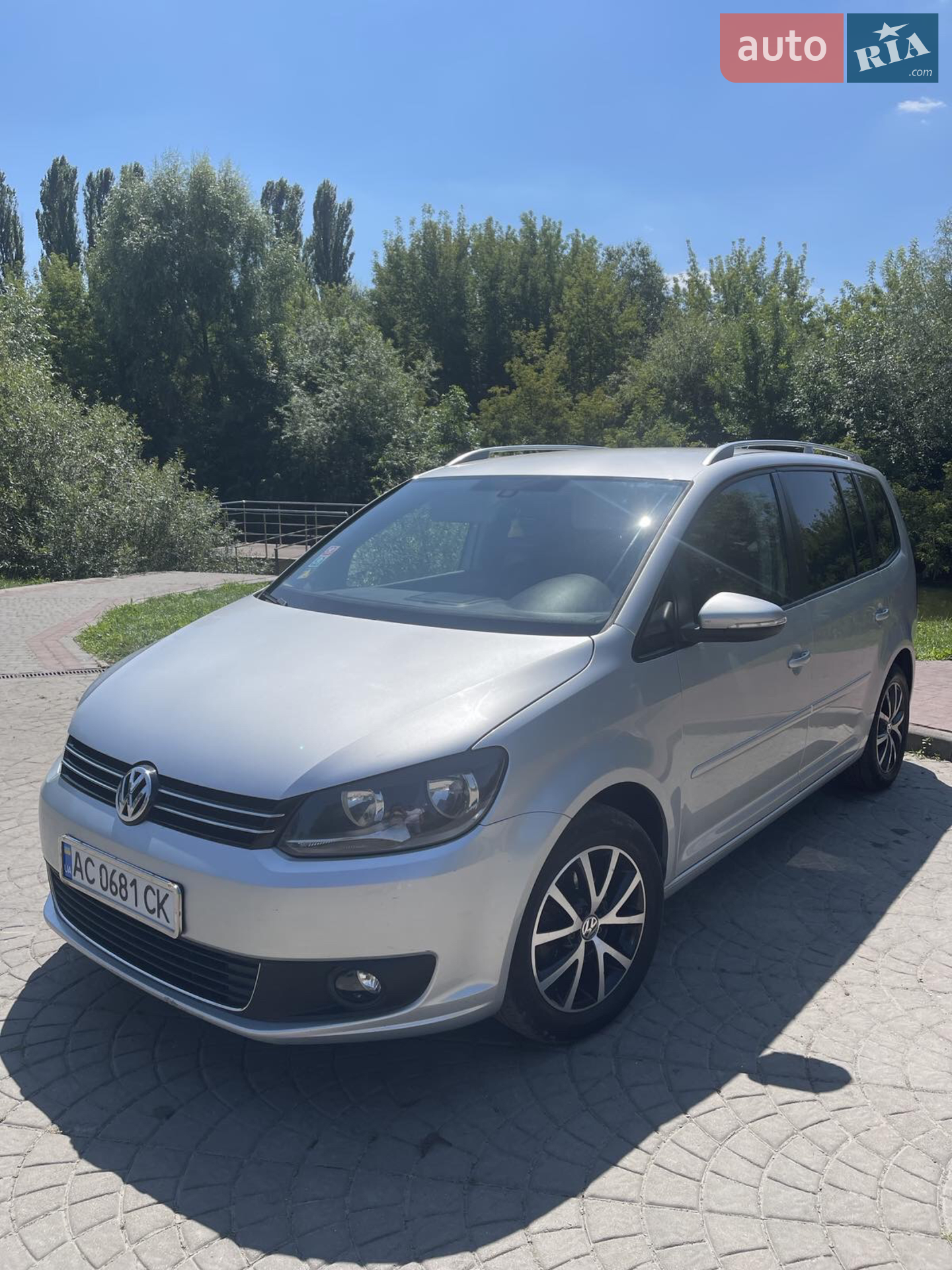 Volkswagen Touran, 2012