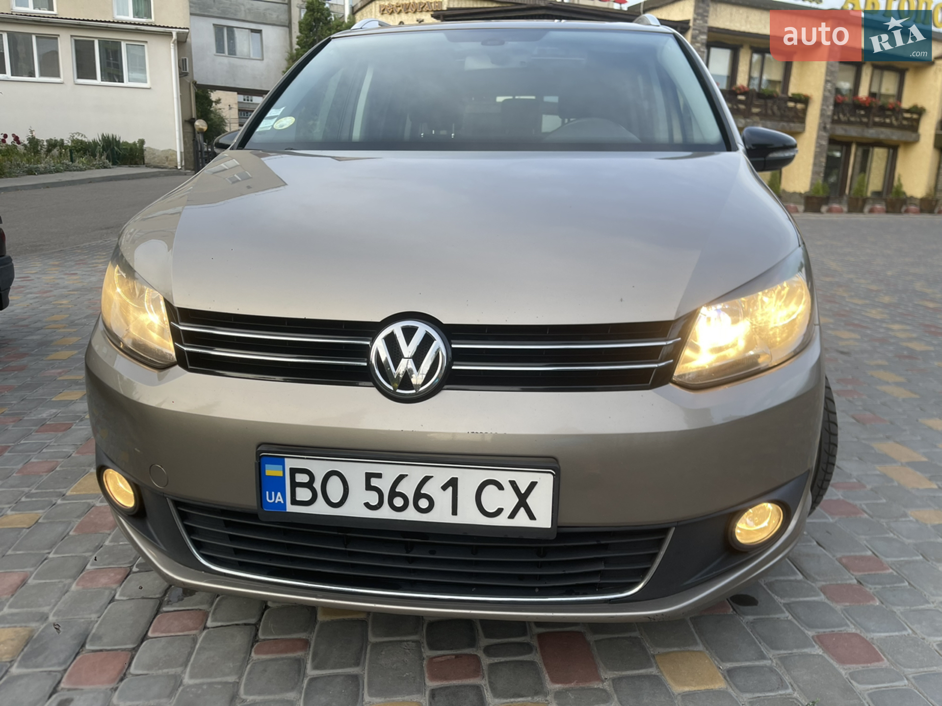 Volkswagen Touran, 2012
