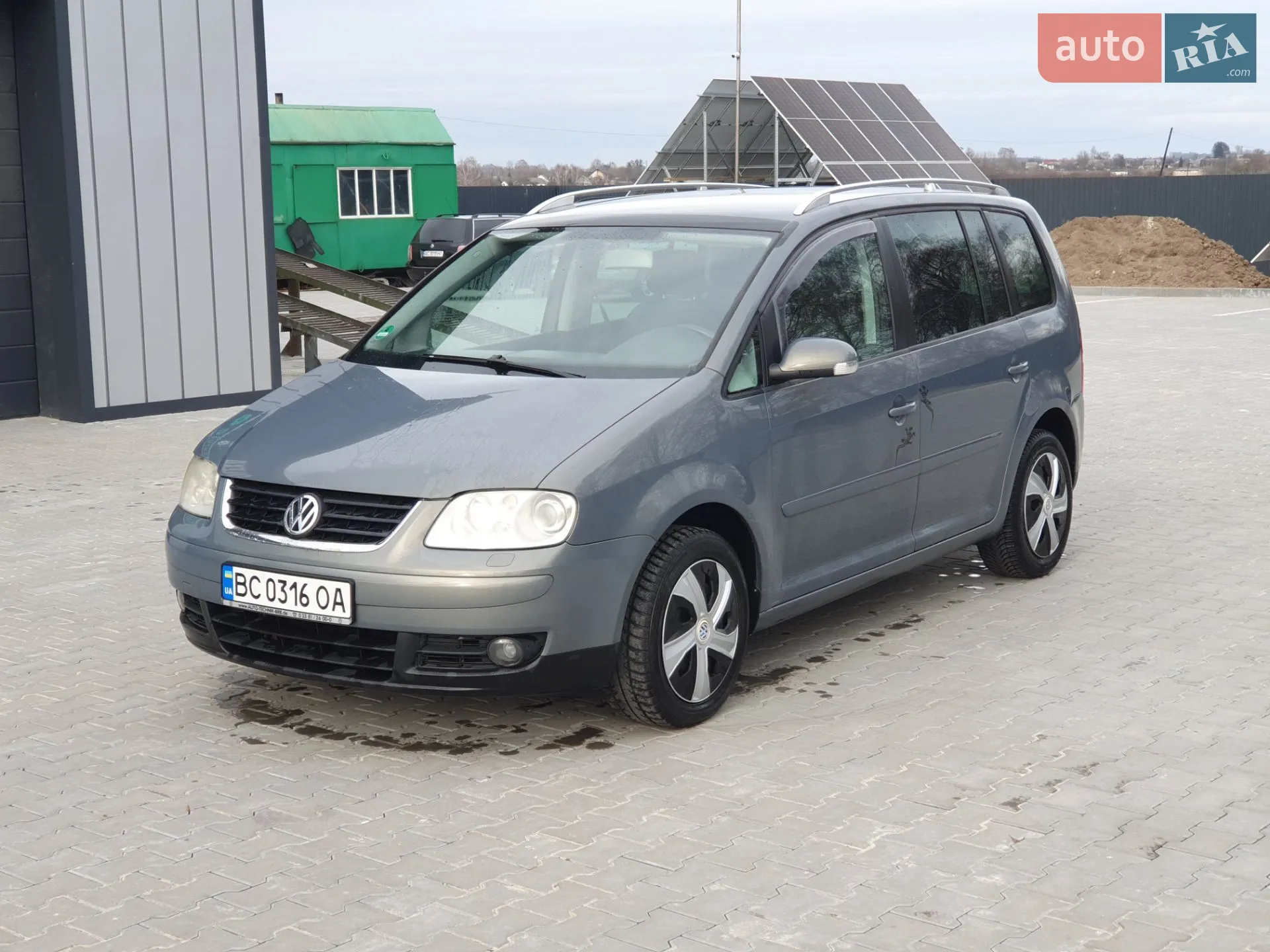 Volkswagen Touran, 2004