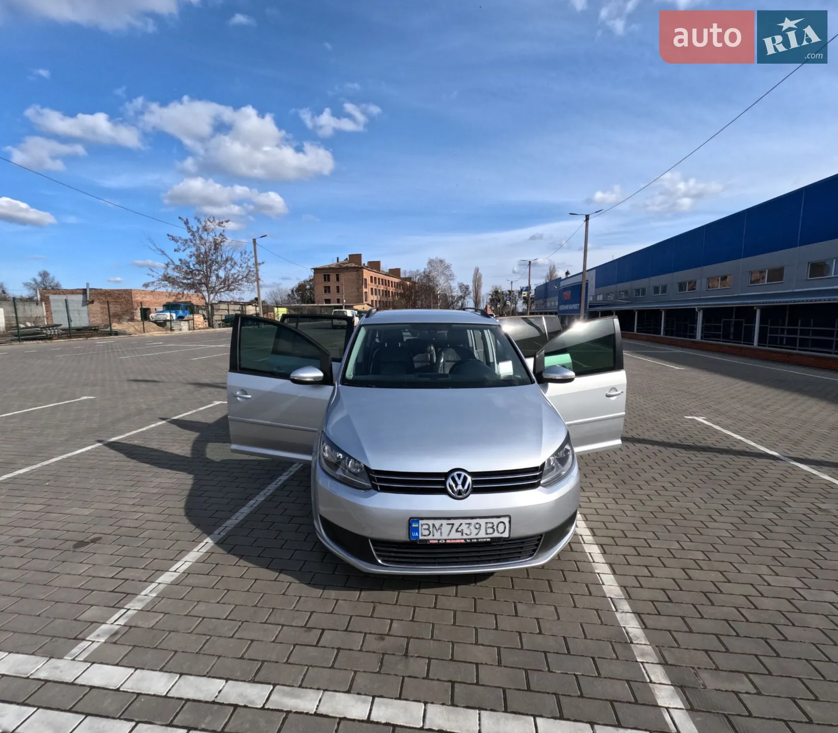 Volkswagen Touran, 2011