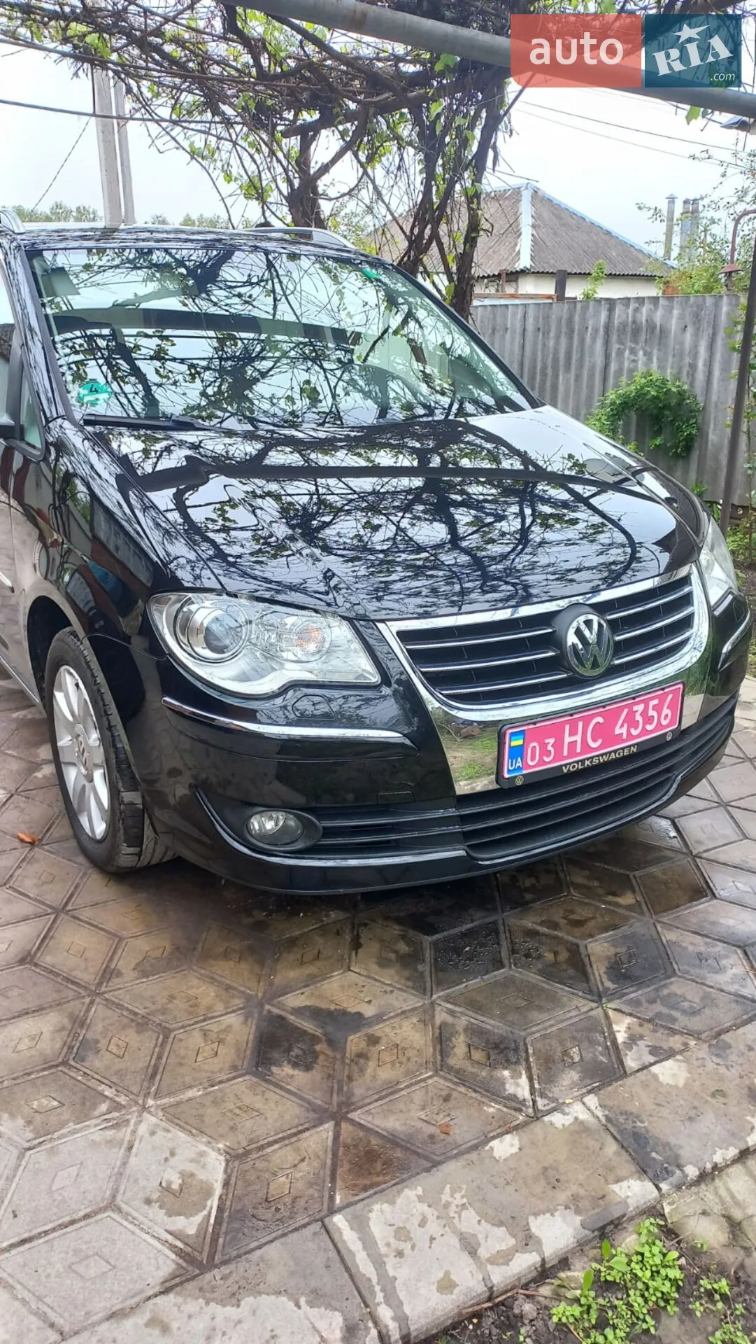 Volkswagen Touran, 2010