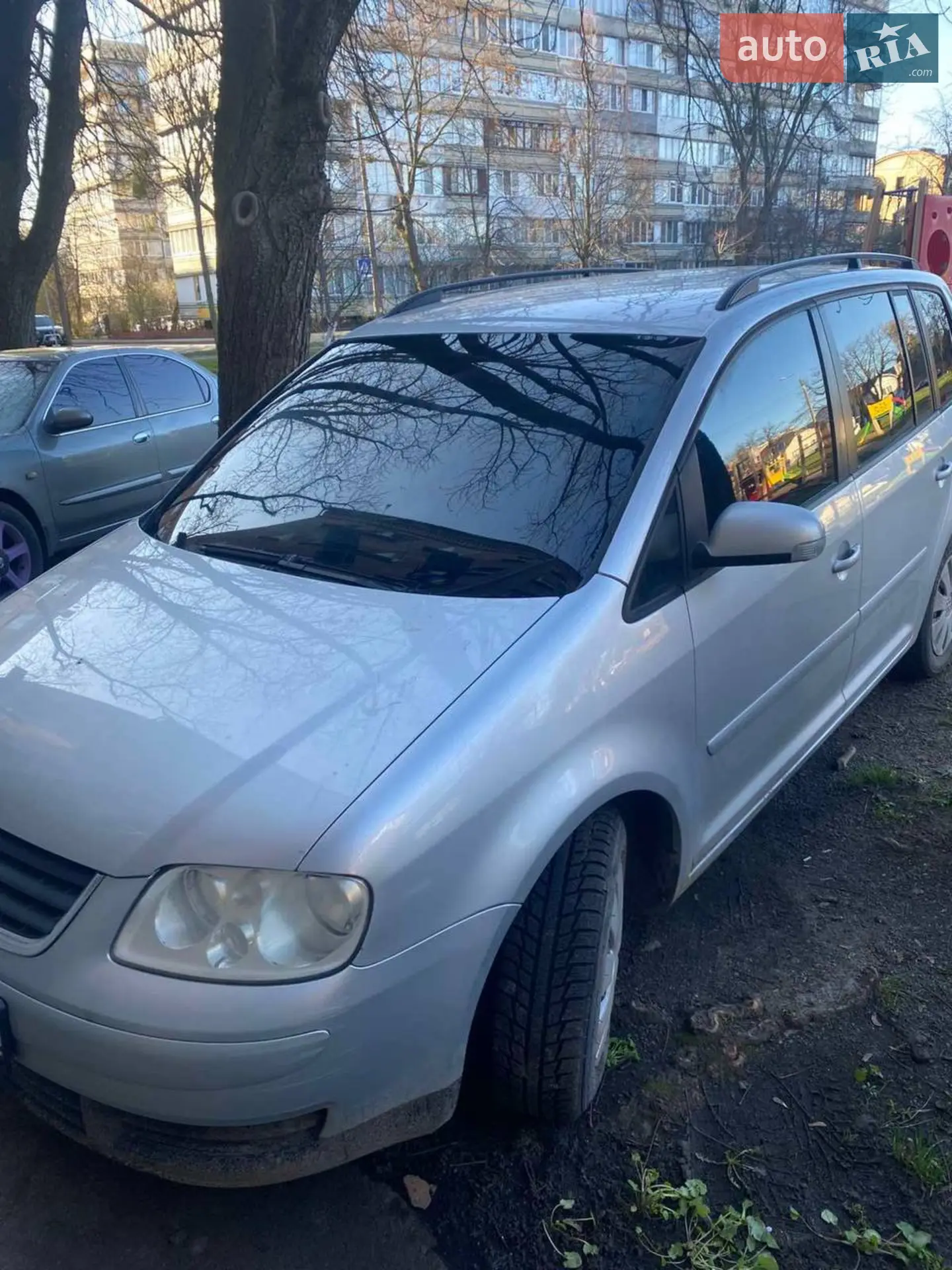Volkswagen Touran, 2005