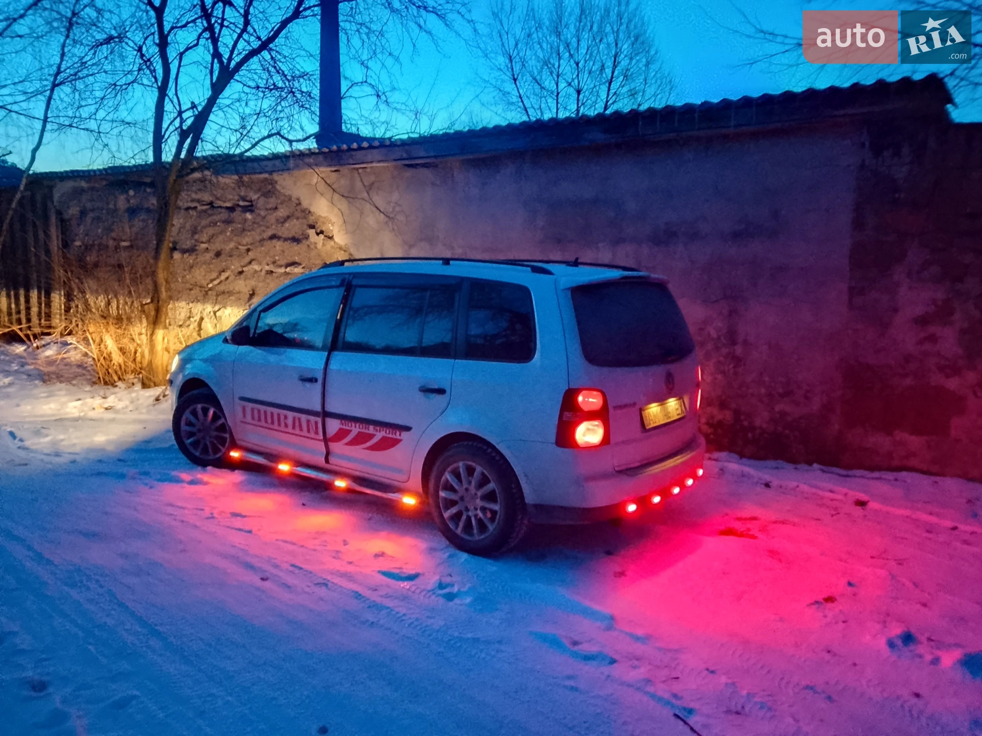 Volkswagen Touran, 2009