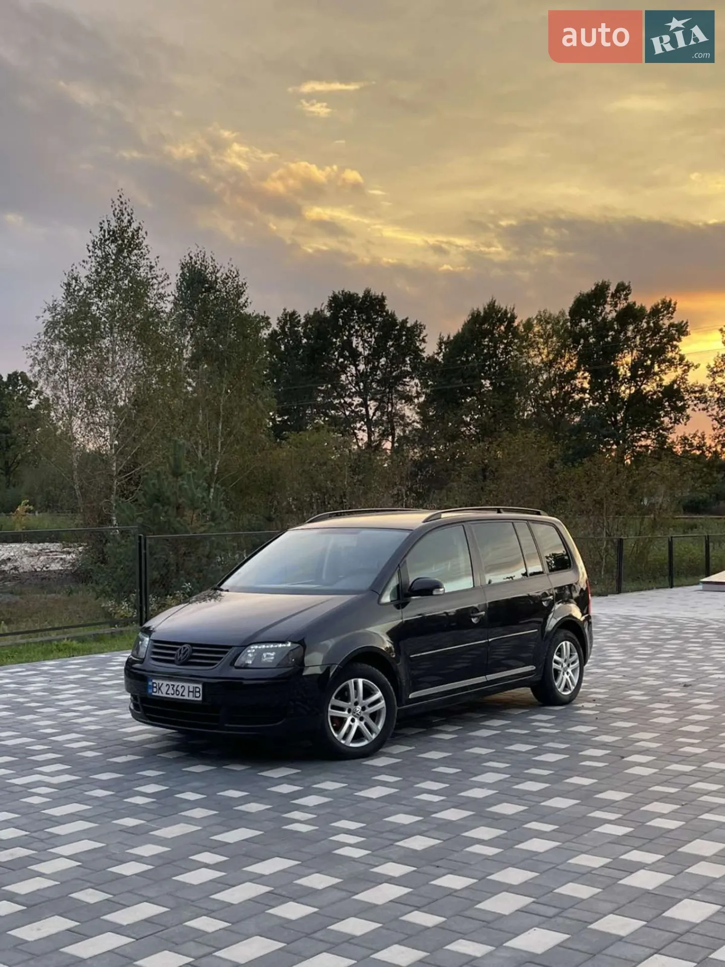 Volkswagen Touran, 2005
