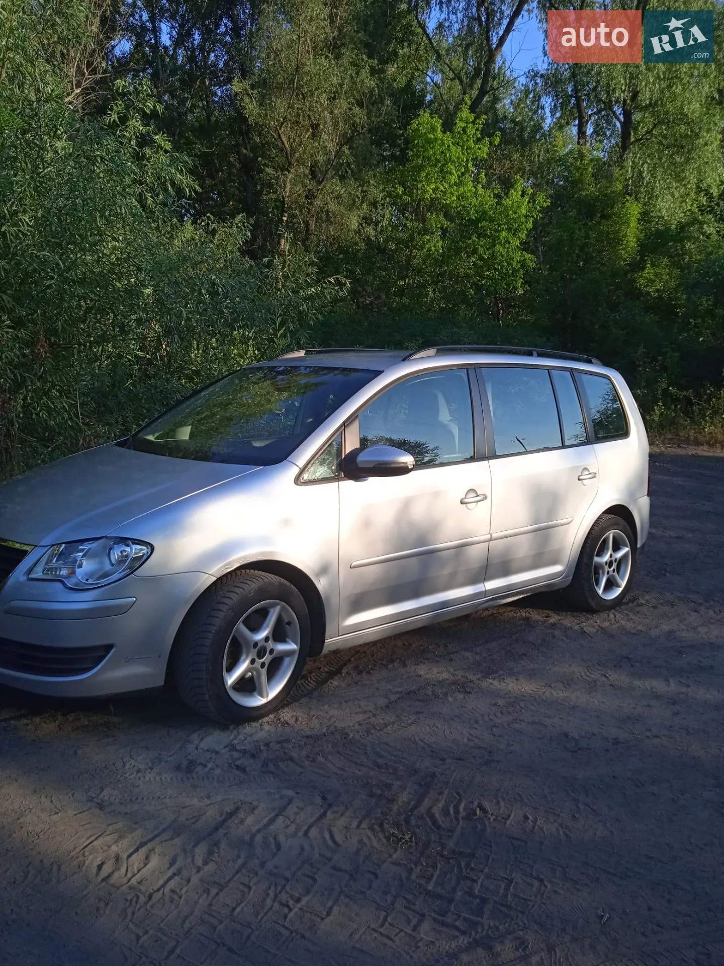 Volkswagen Touran, 2010