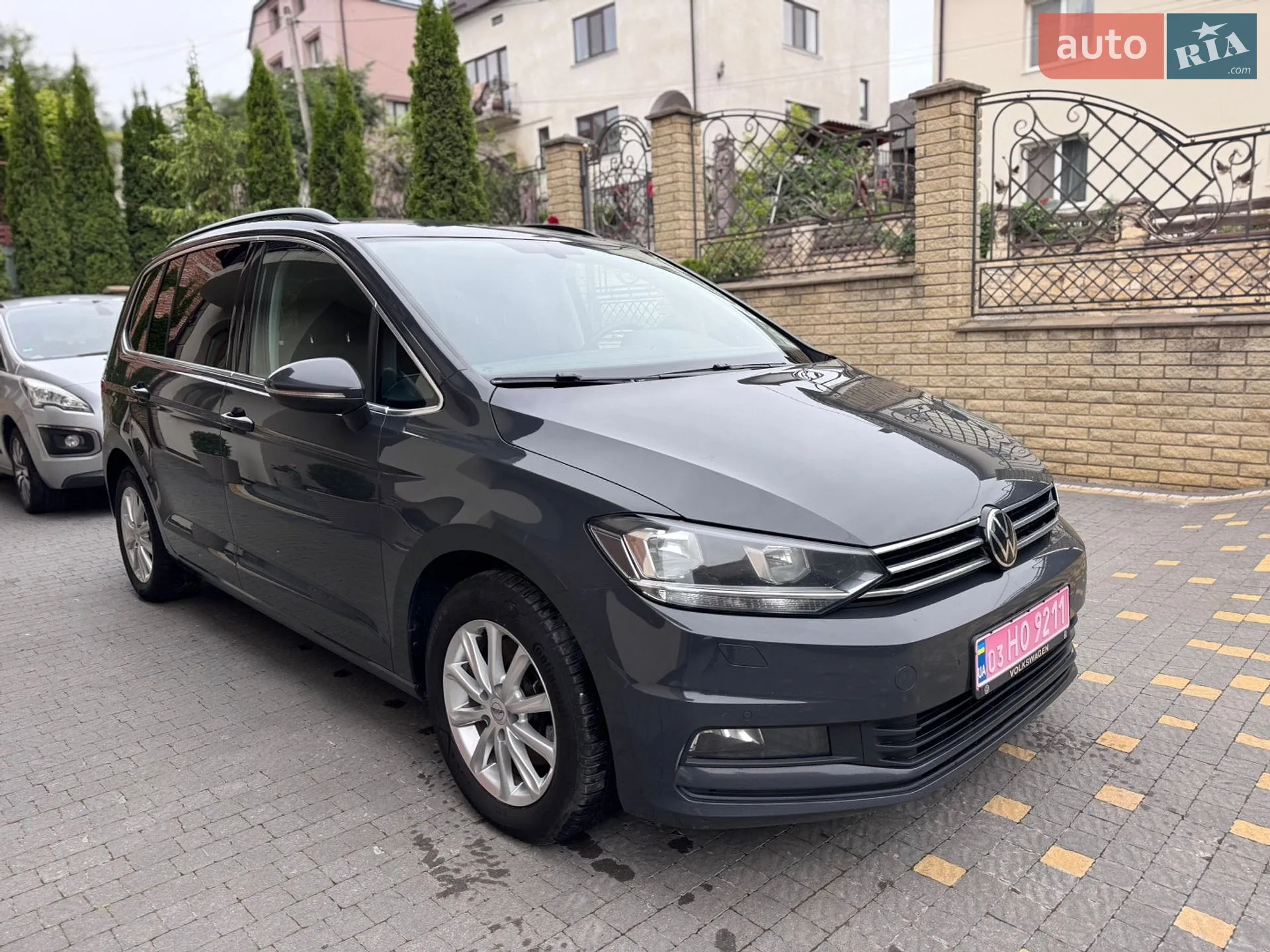 Volkswagen Touran, 2020