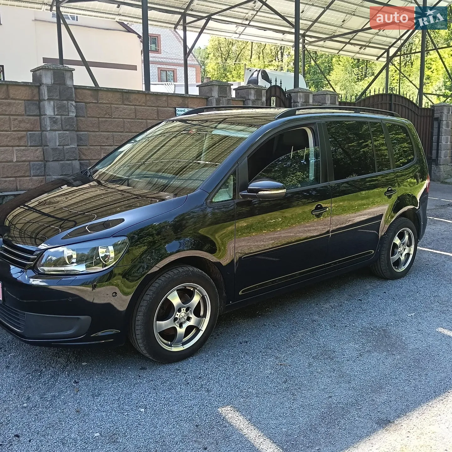 Volkswagen Touran, 2011