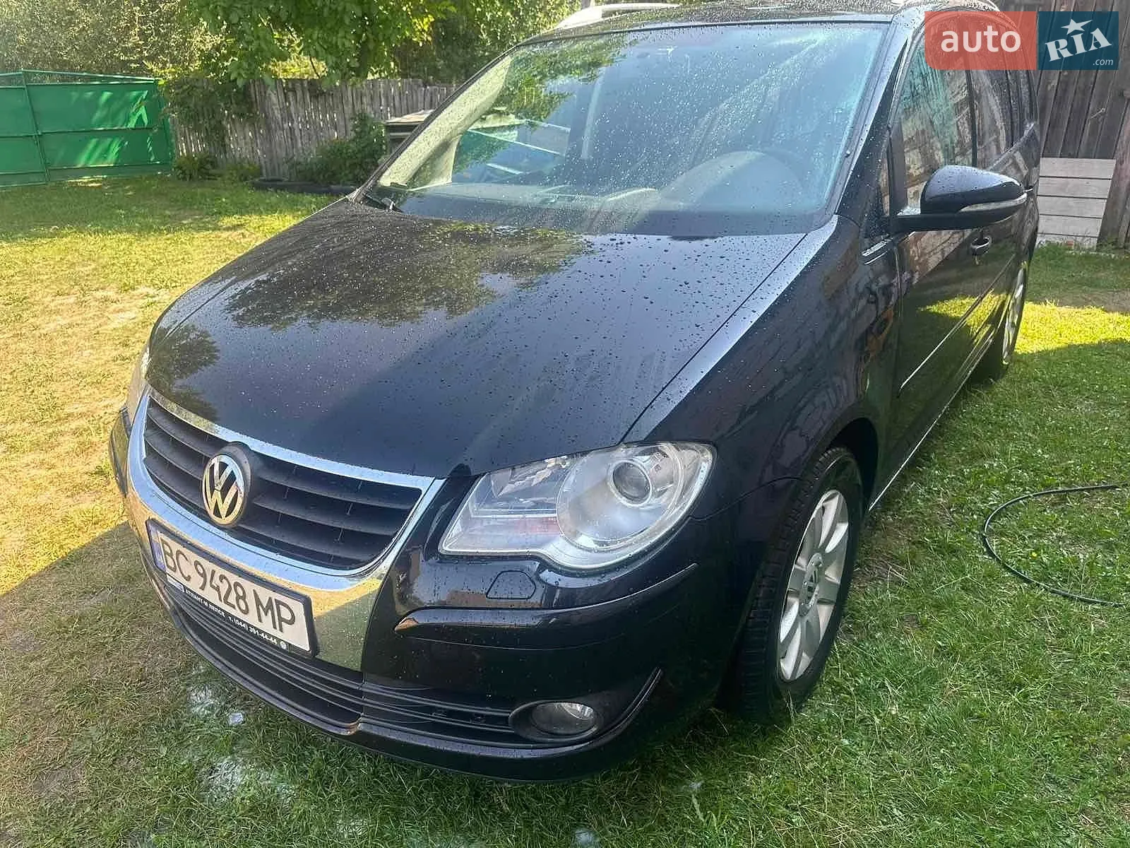 Volkswagen Touran, 2010