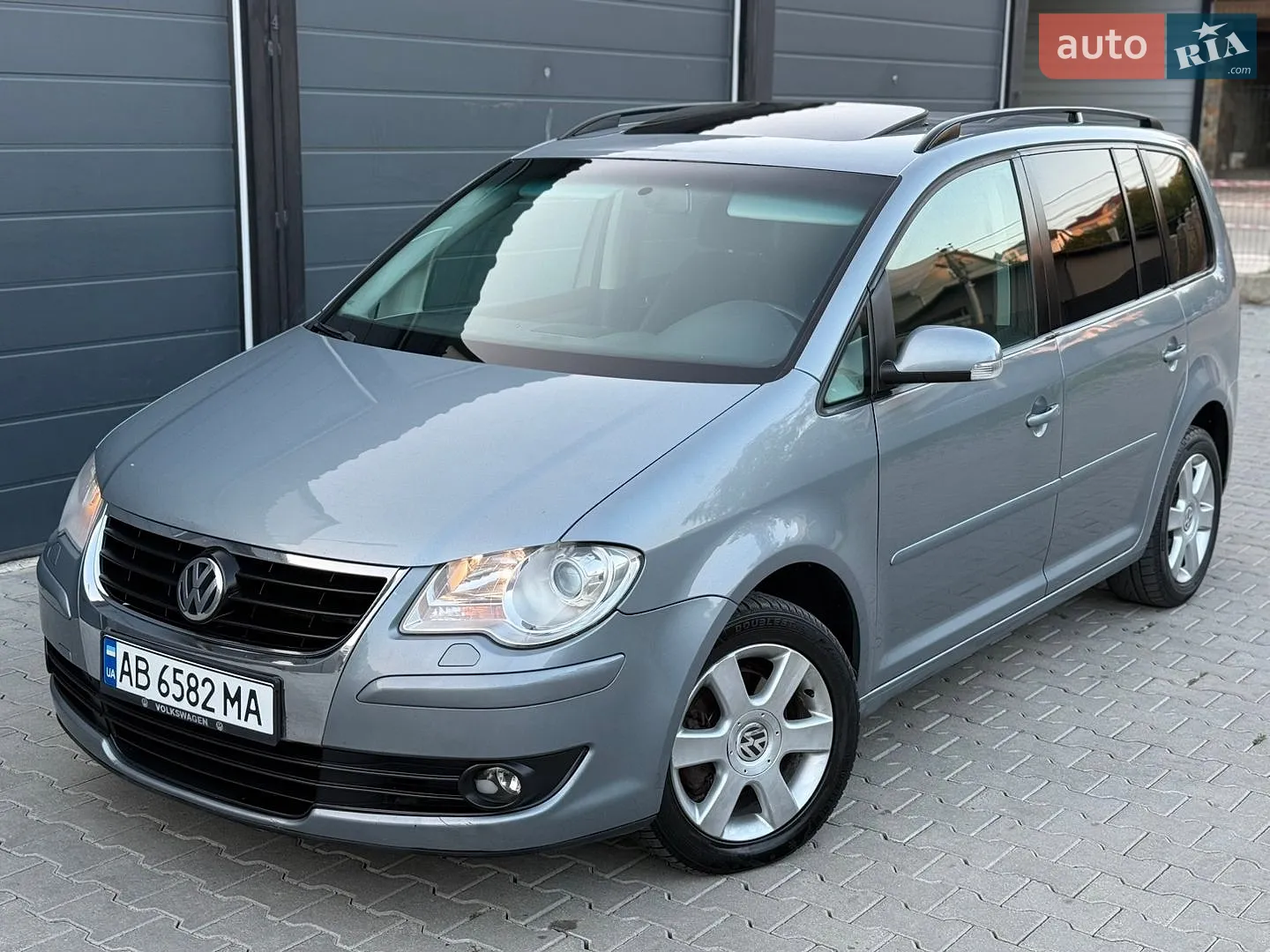 Volkswagen Touran, 2009