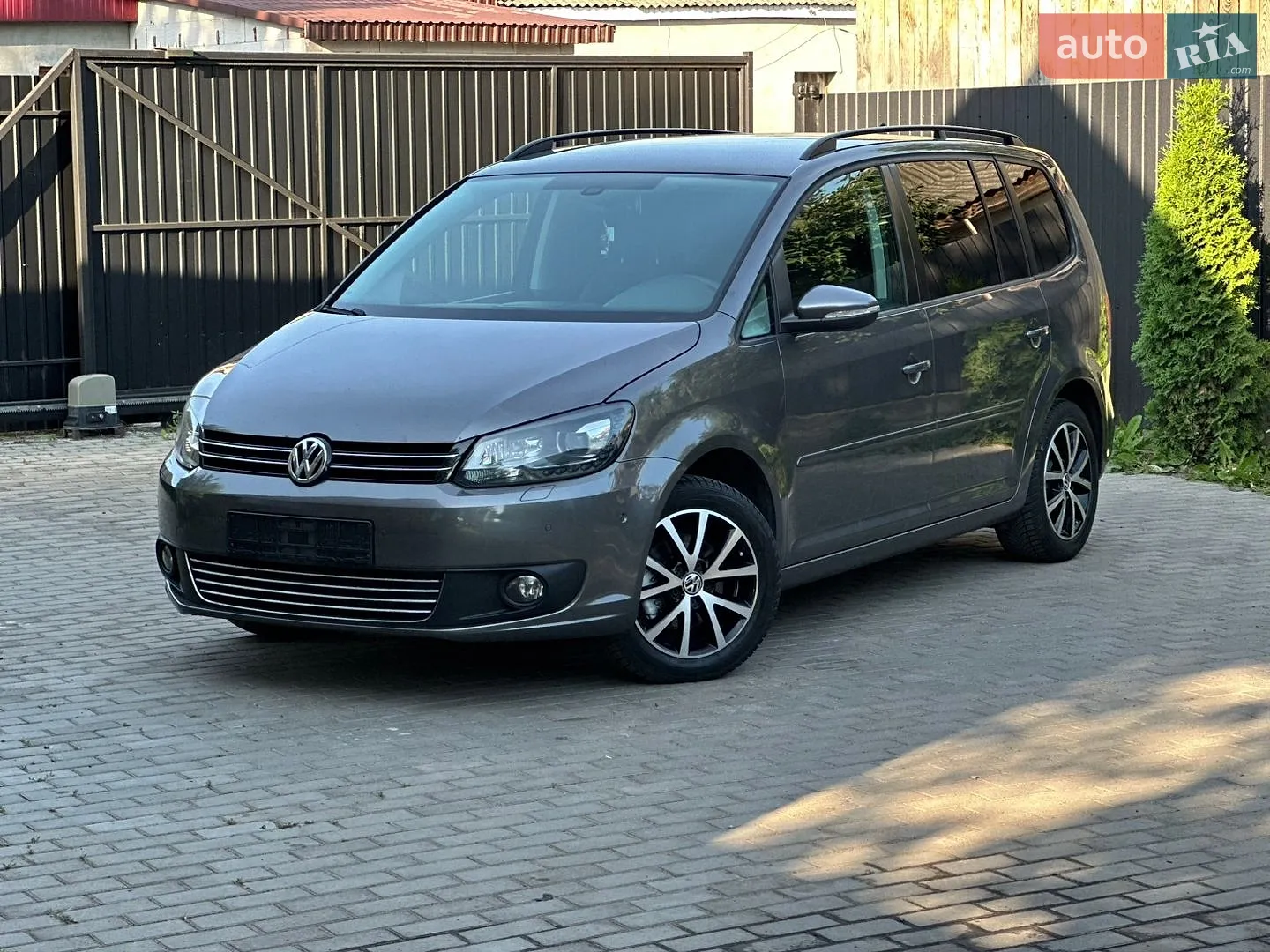 Volkswagen Touran, 2013