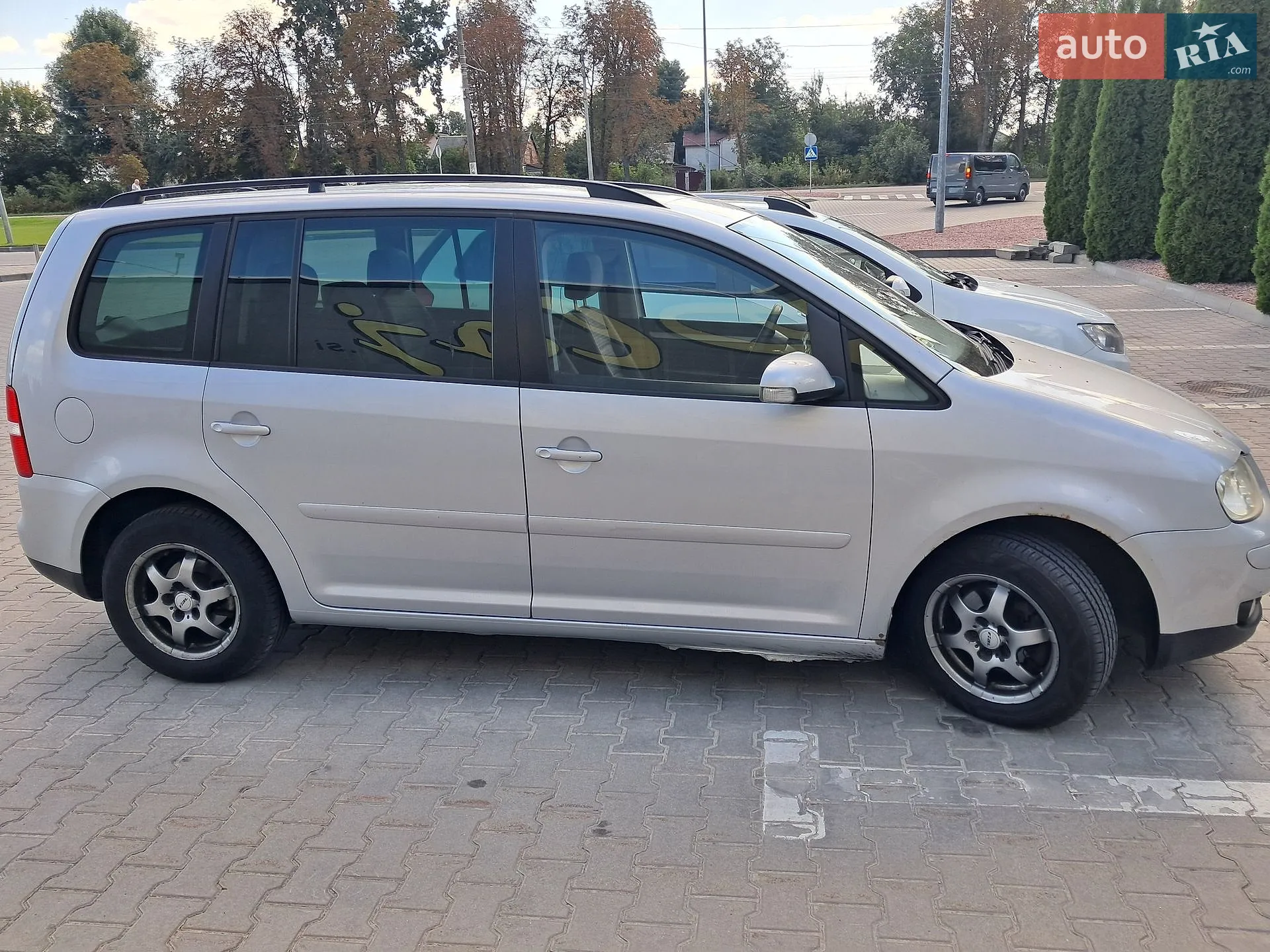 Volkswagen Touran, 2004