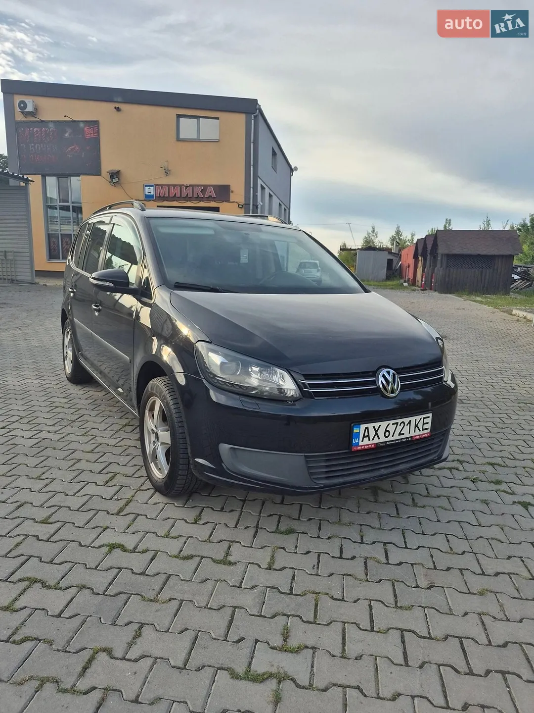 Volkswagen Touran, 2011