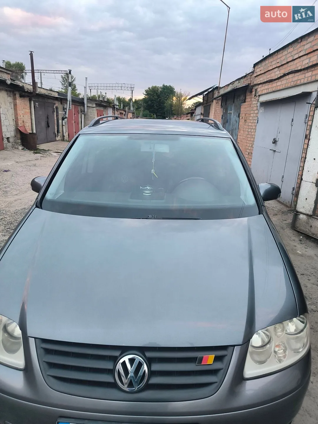 Volkswagen Touran, 2004