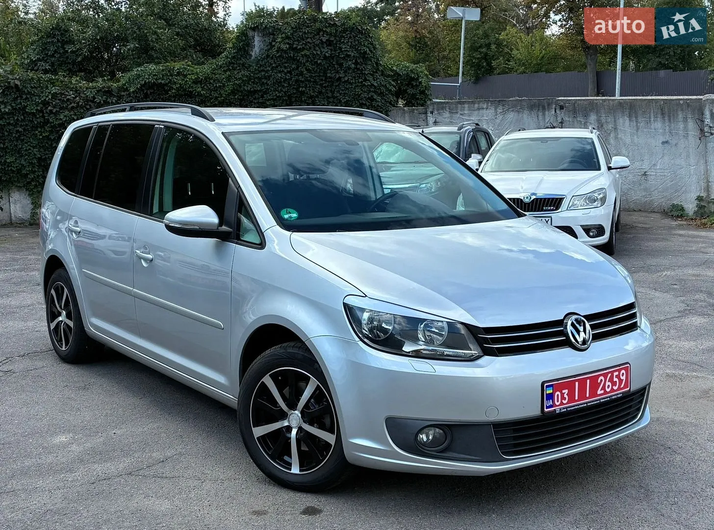 Volkswagen Touran, 2012