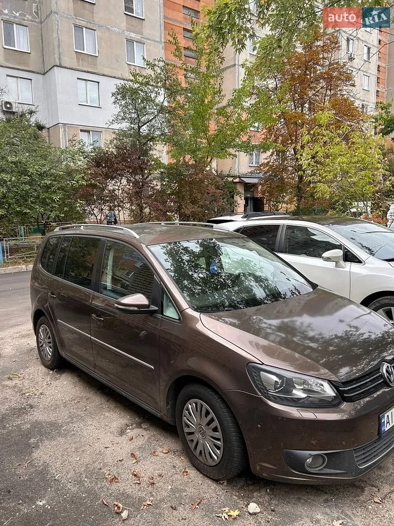 Volkswagen Touran, 2010