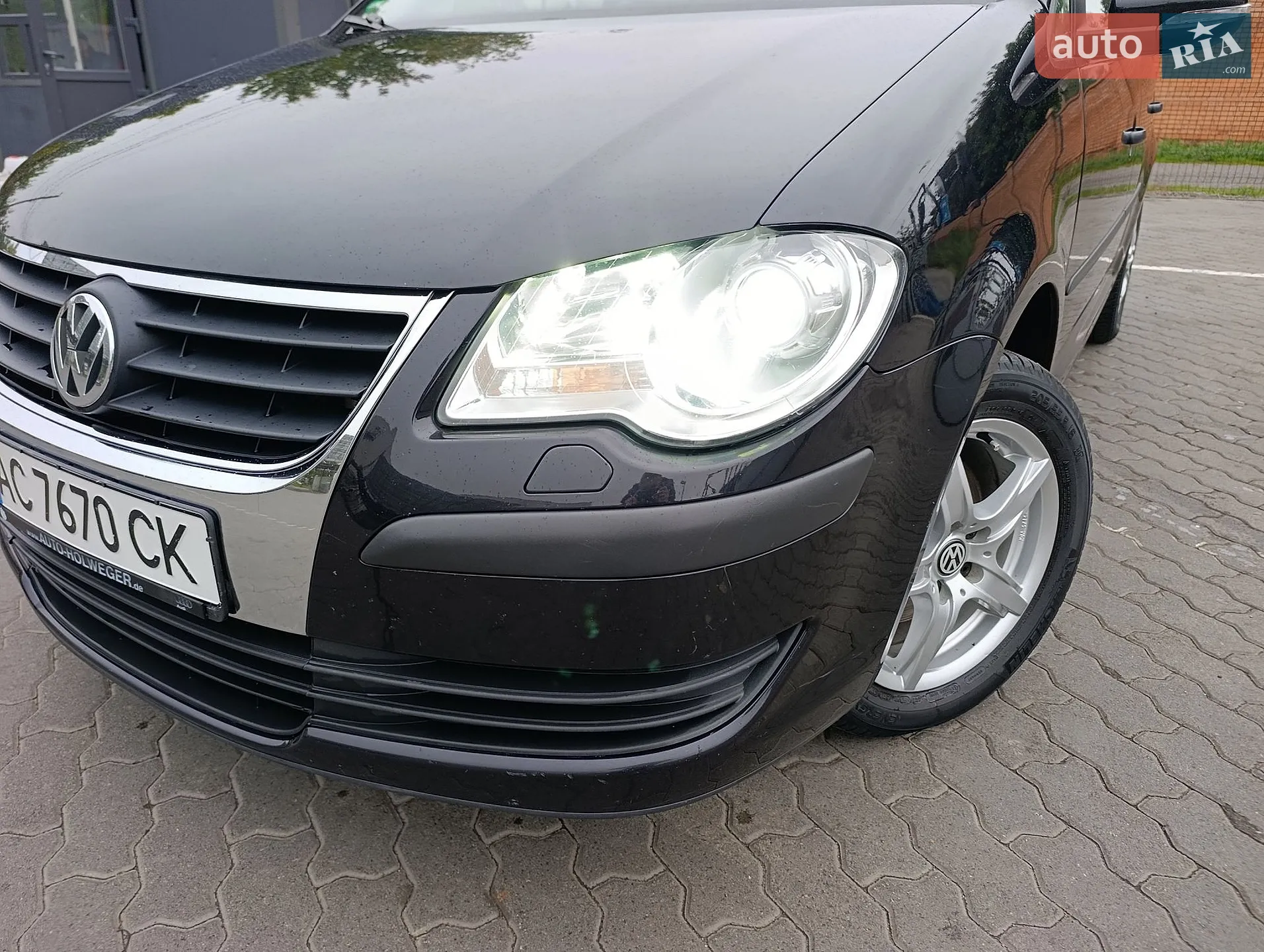 Volkswagen Touran, 2010