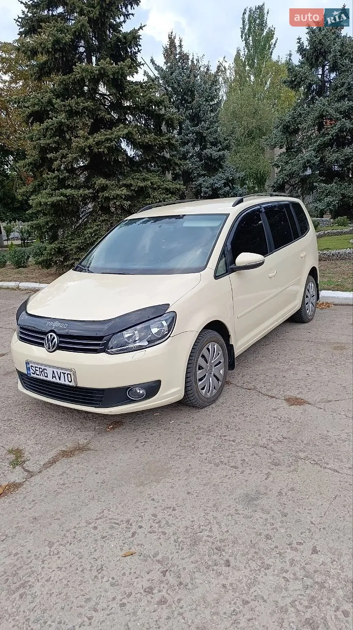 Volkswagen Touran, 2012