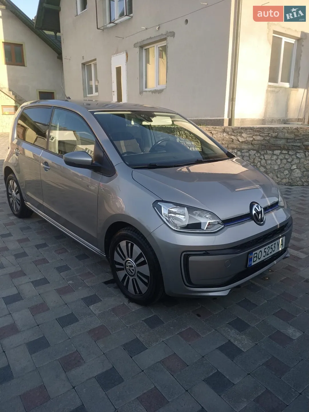 Volkswagen Up, 2018