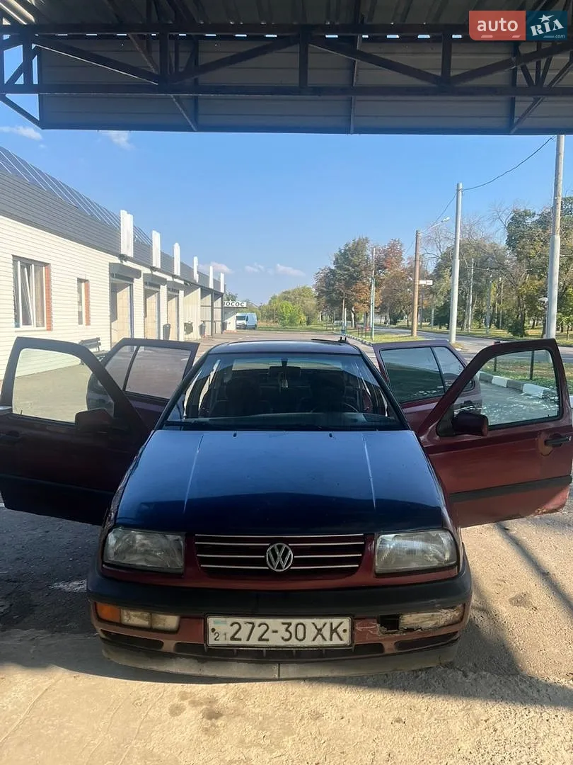 Volkswagen Vento, 1993