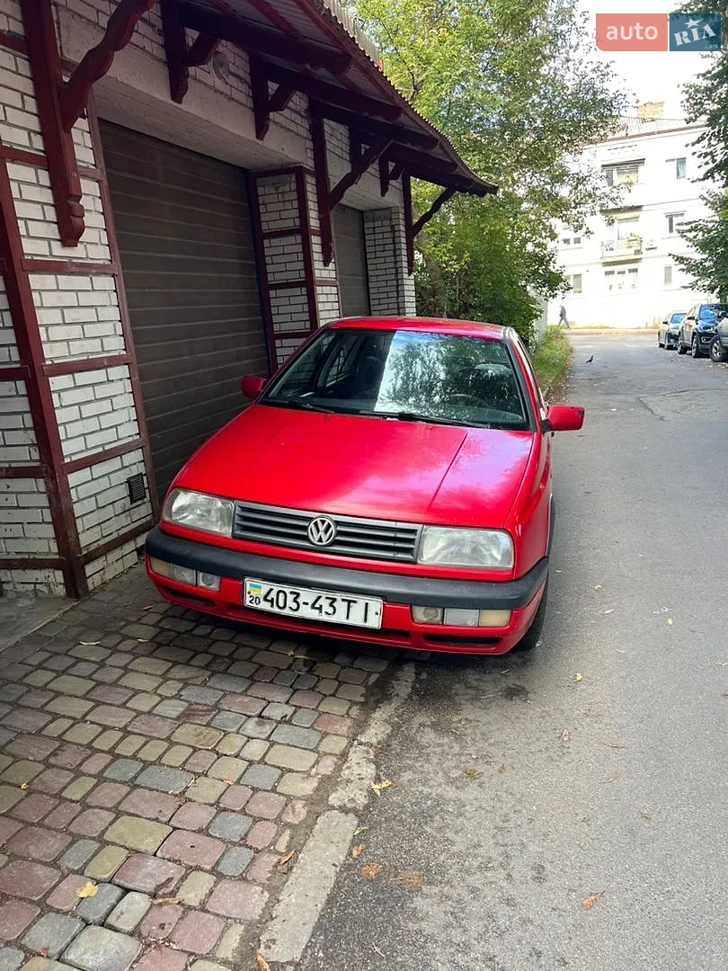 Volkswagen Vento, 1993