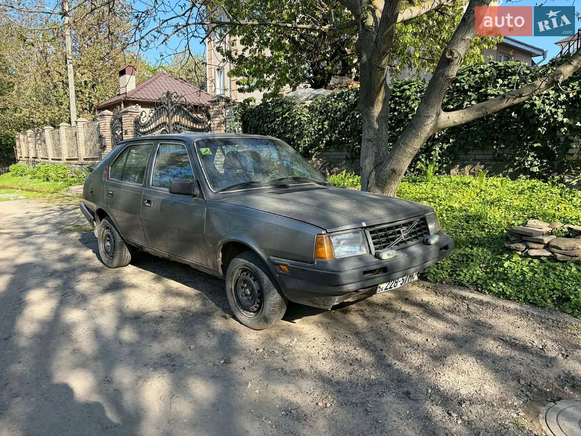 Volvo 340, 1987