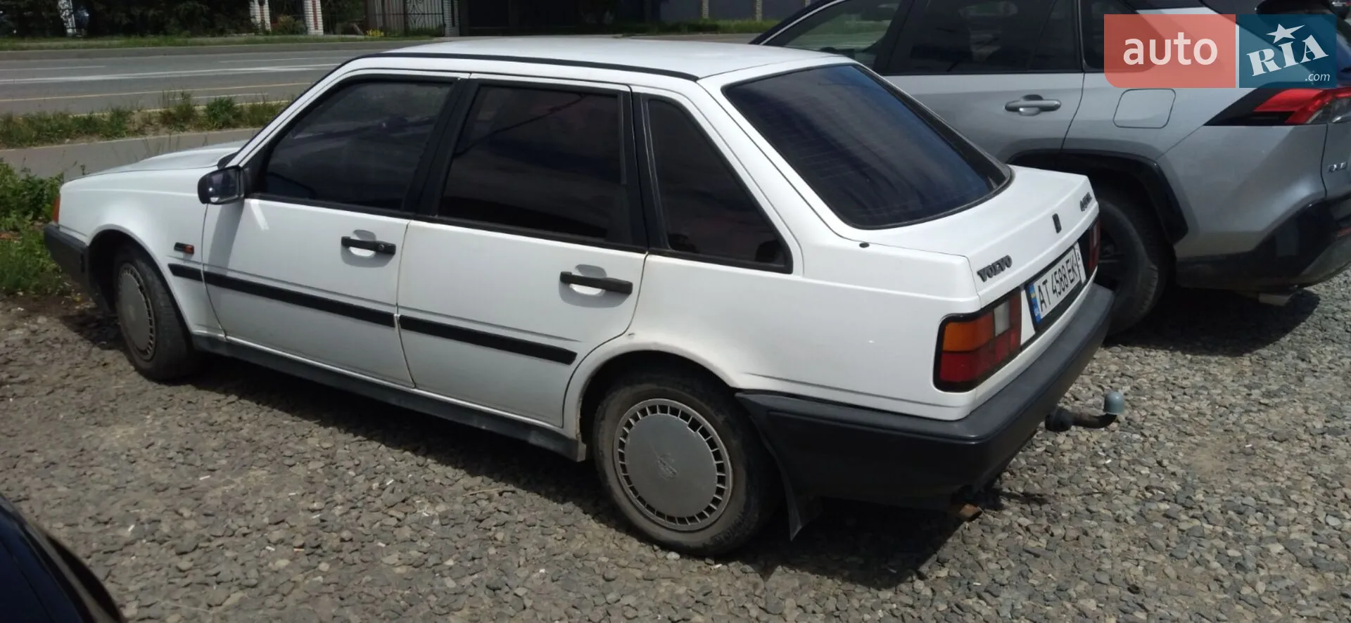 Volvo 440, 1990