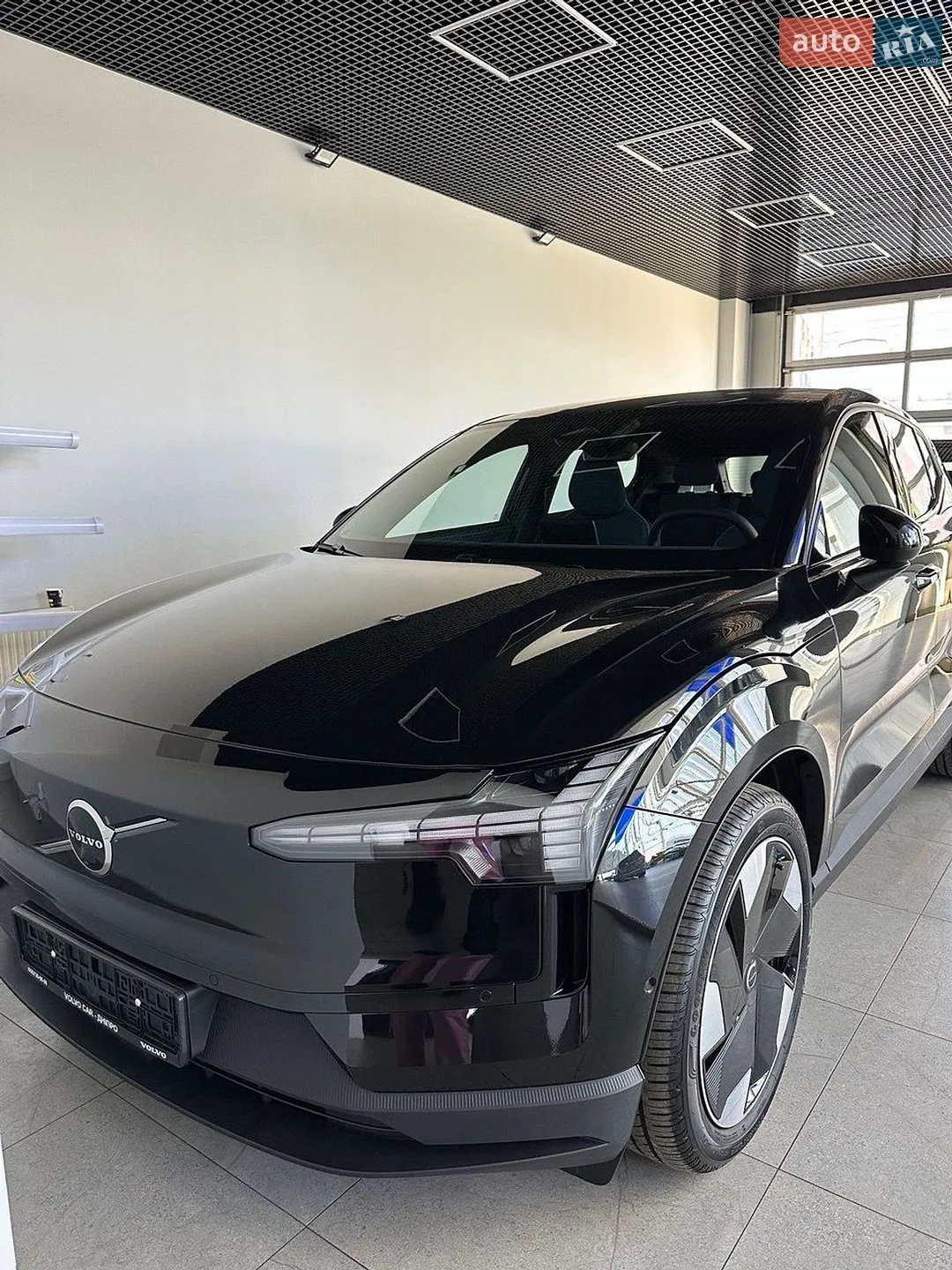 Volvo EX30, 2024