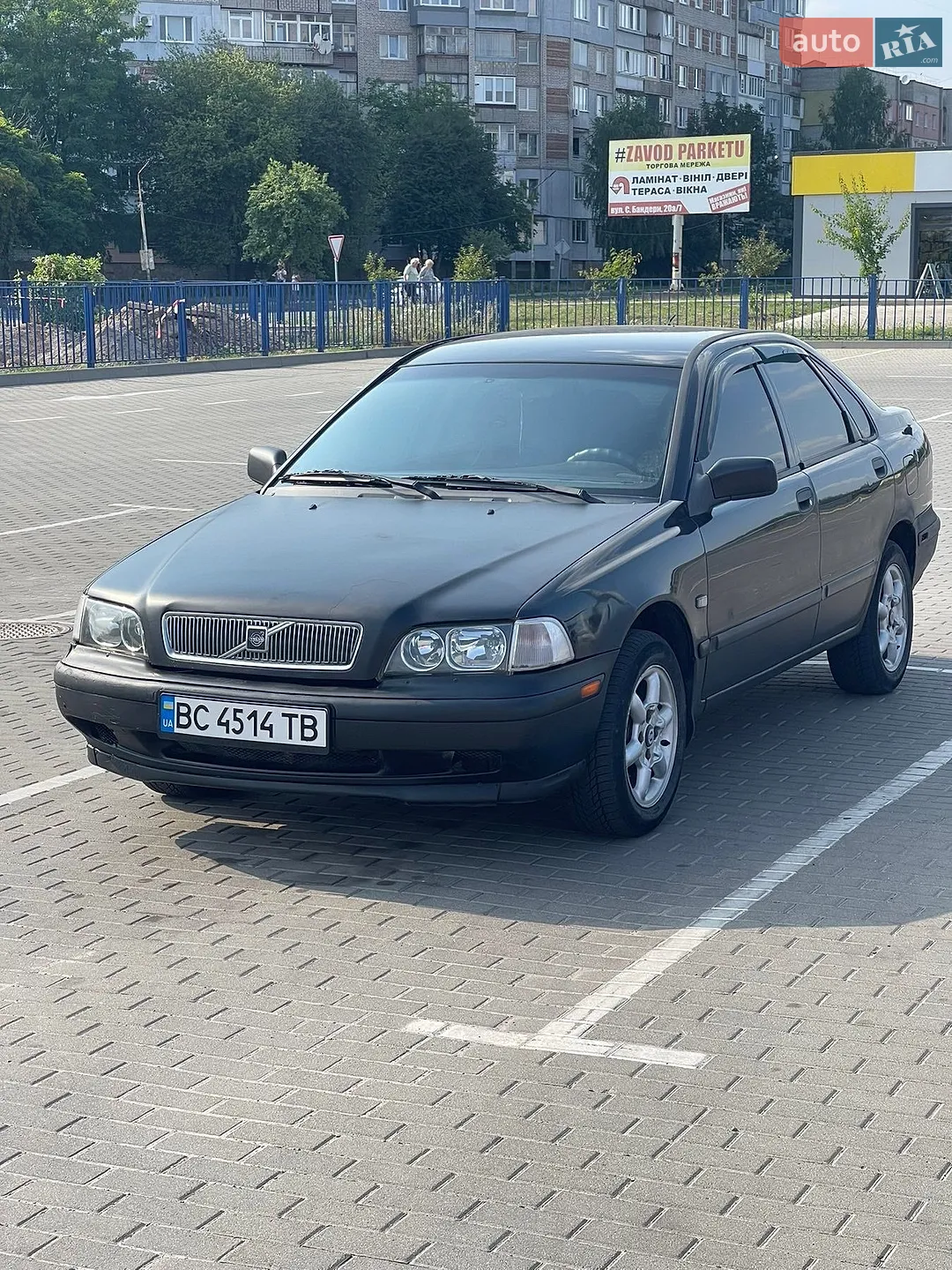 Volvo S40, 1997