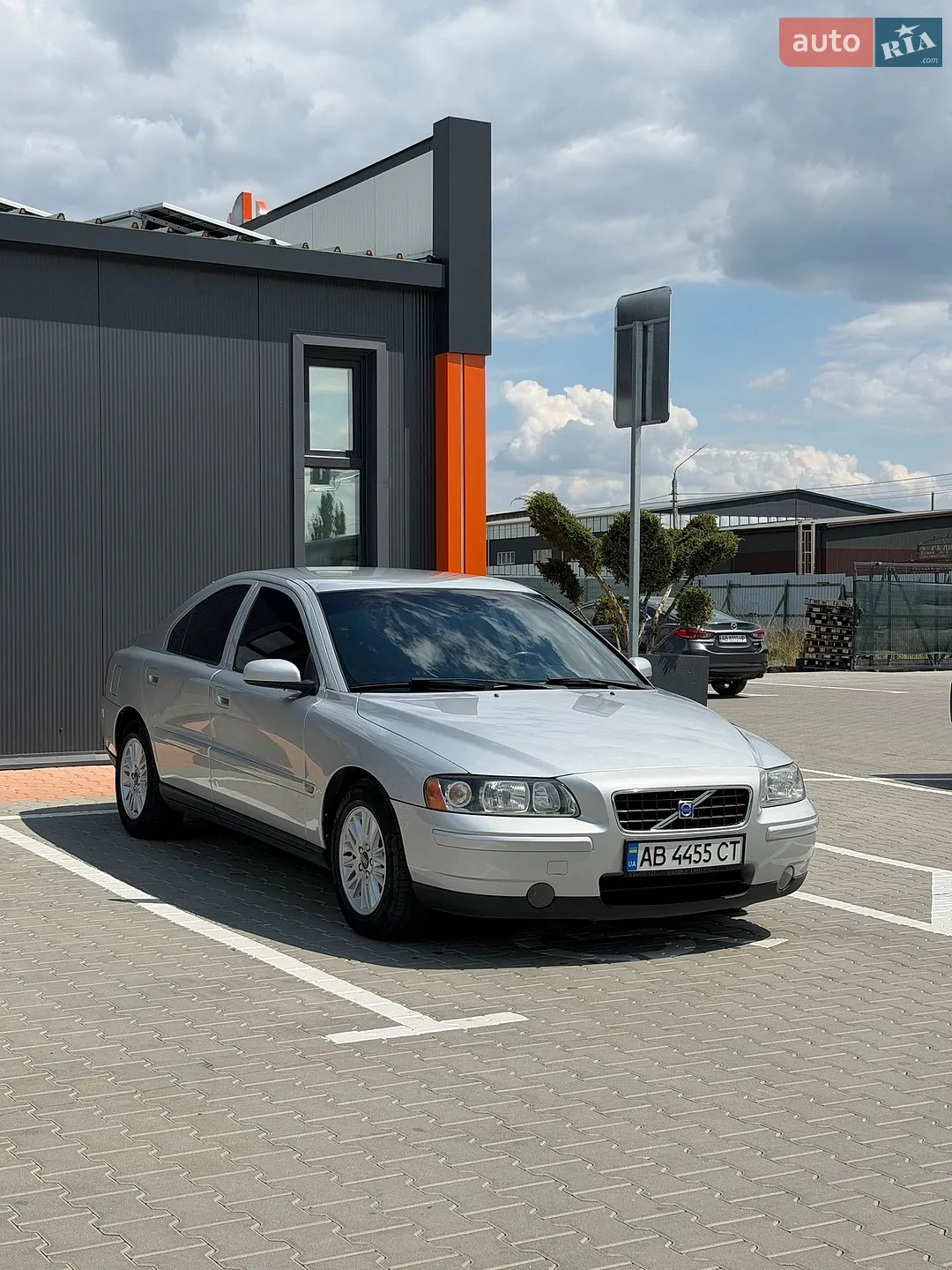 Volvo S60, 2005