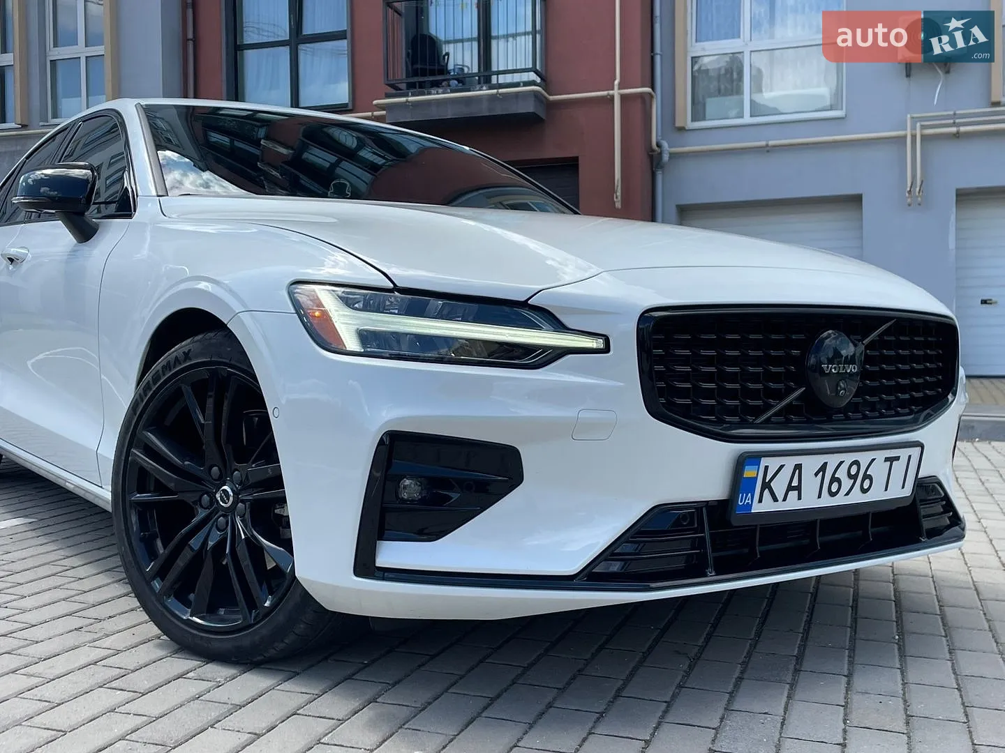 Volvo S60, 2023