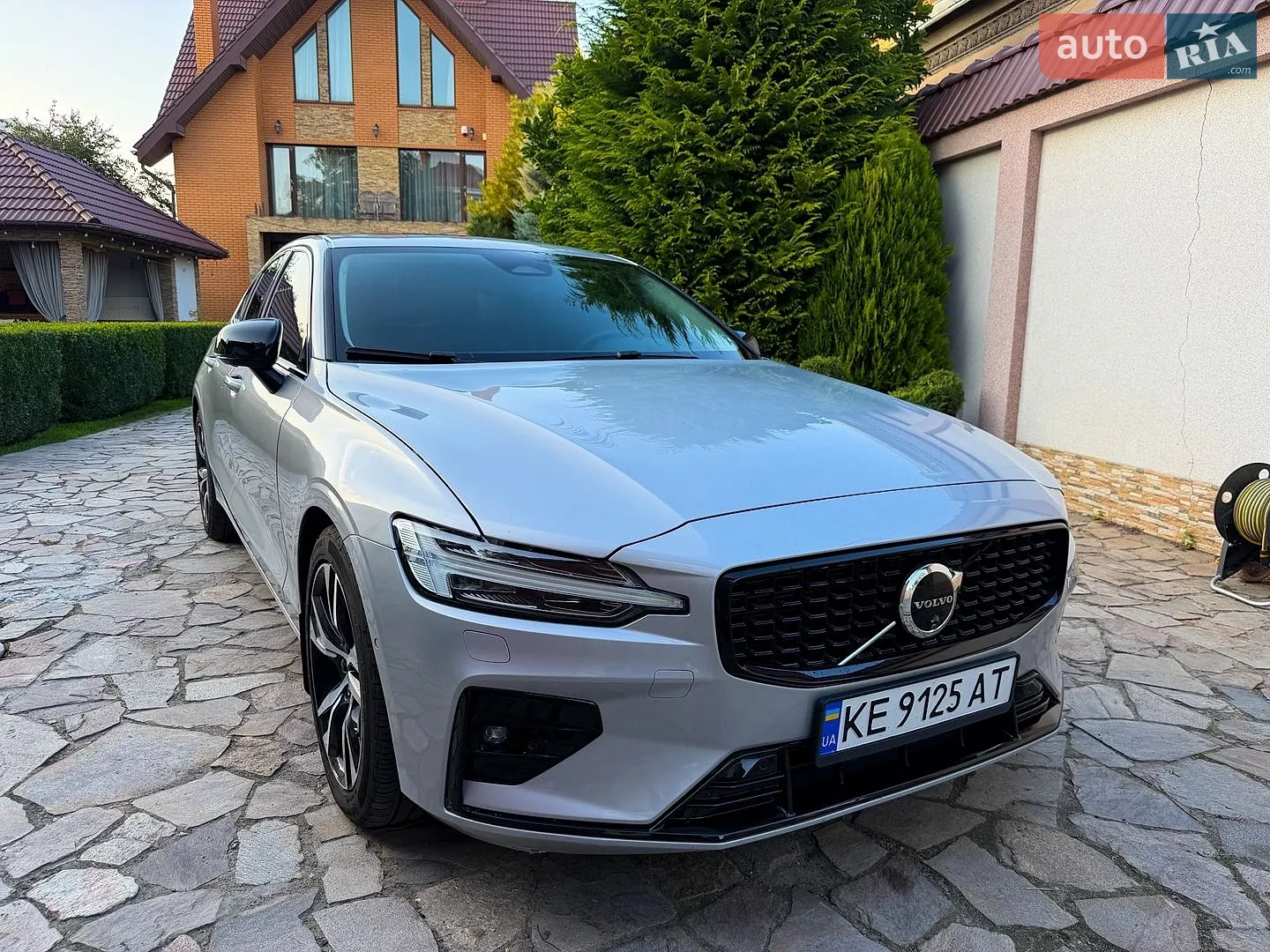 Volvo S60, 2024