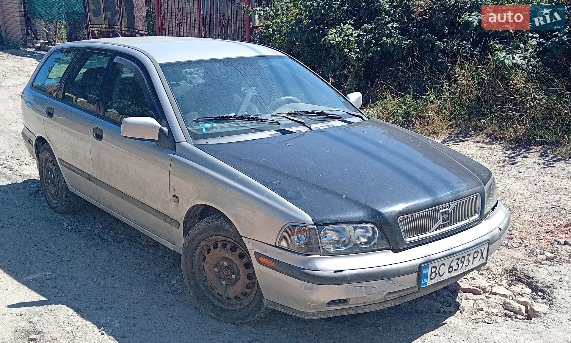 Volvo V40, 1998