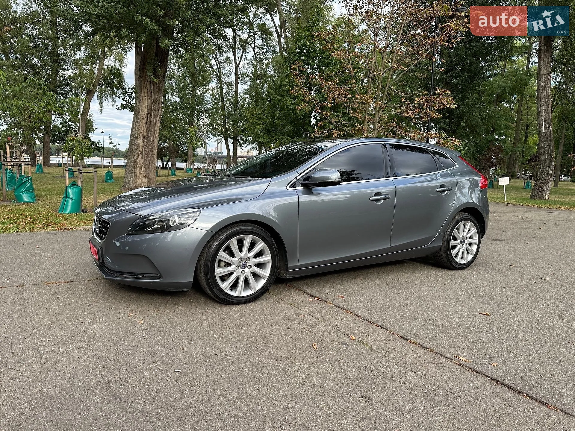 Volvo V40, 2014