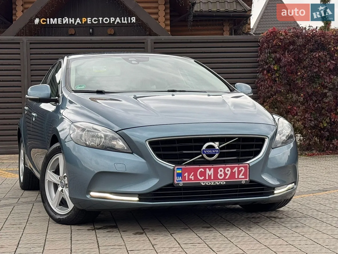 Volvo V40, 2012
