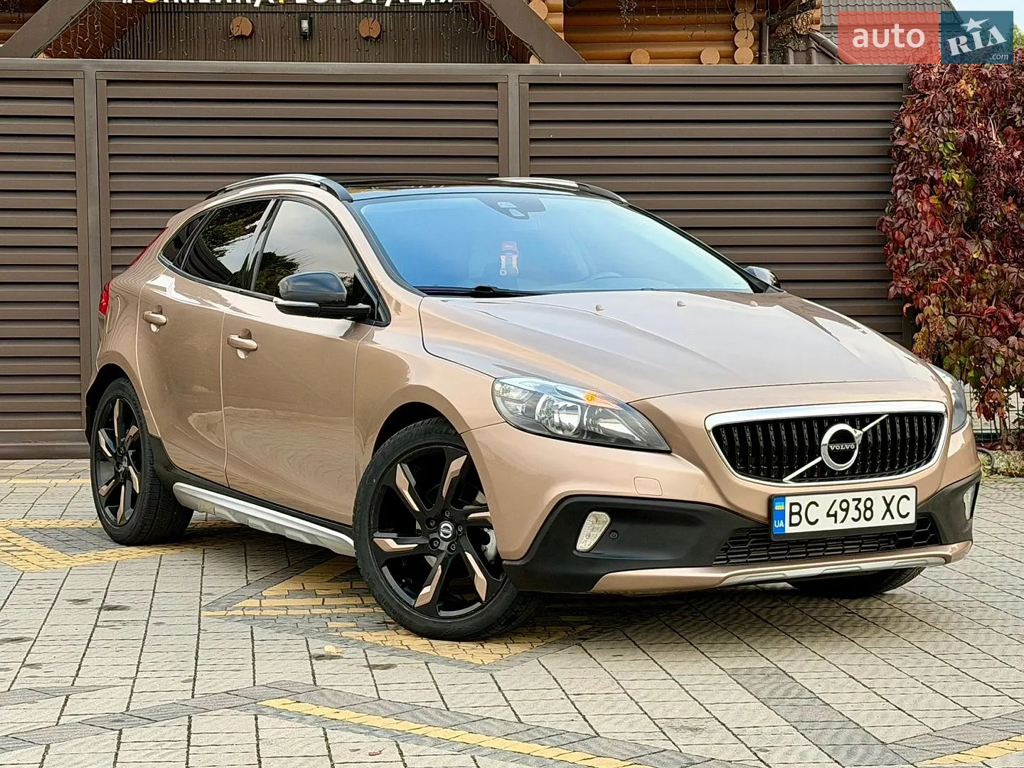 Volvo V40, 2013