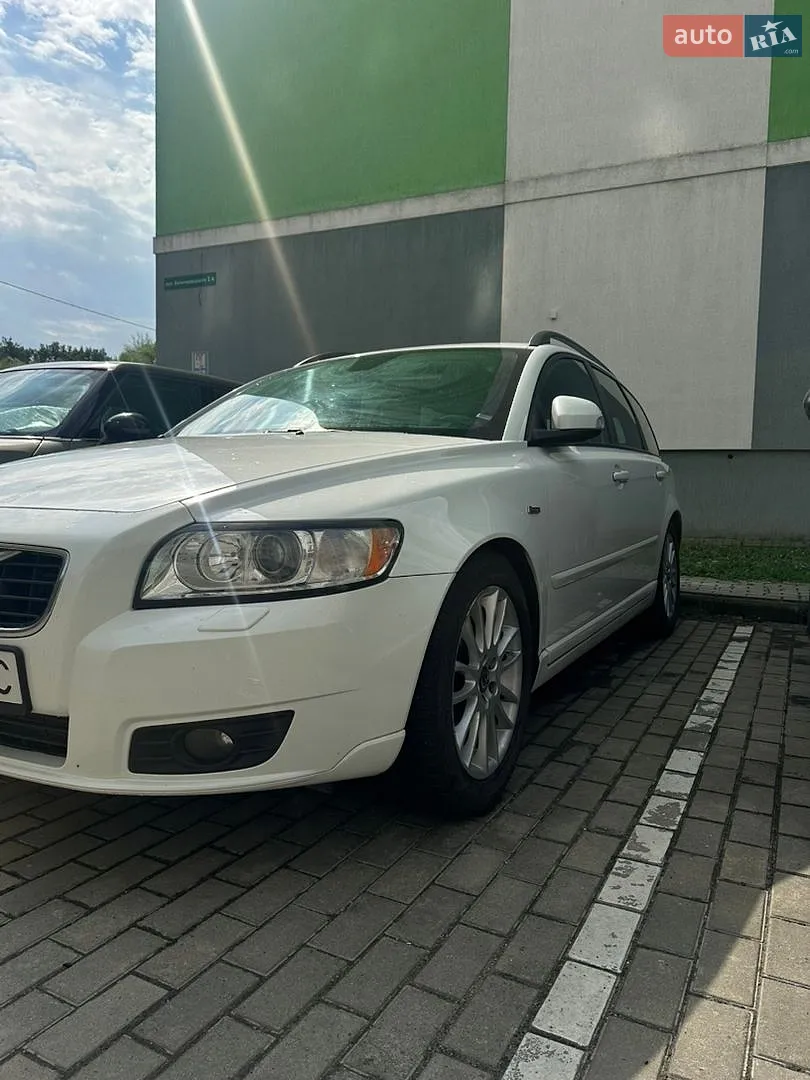 Volvo V50, 2010
