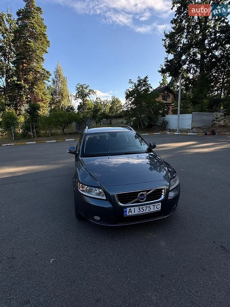 Volvo V50, 2011