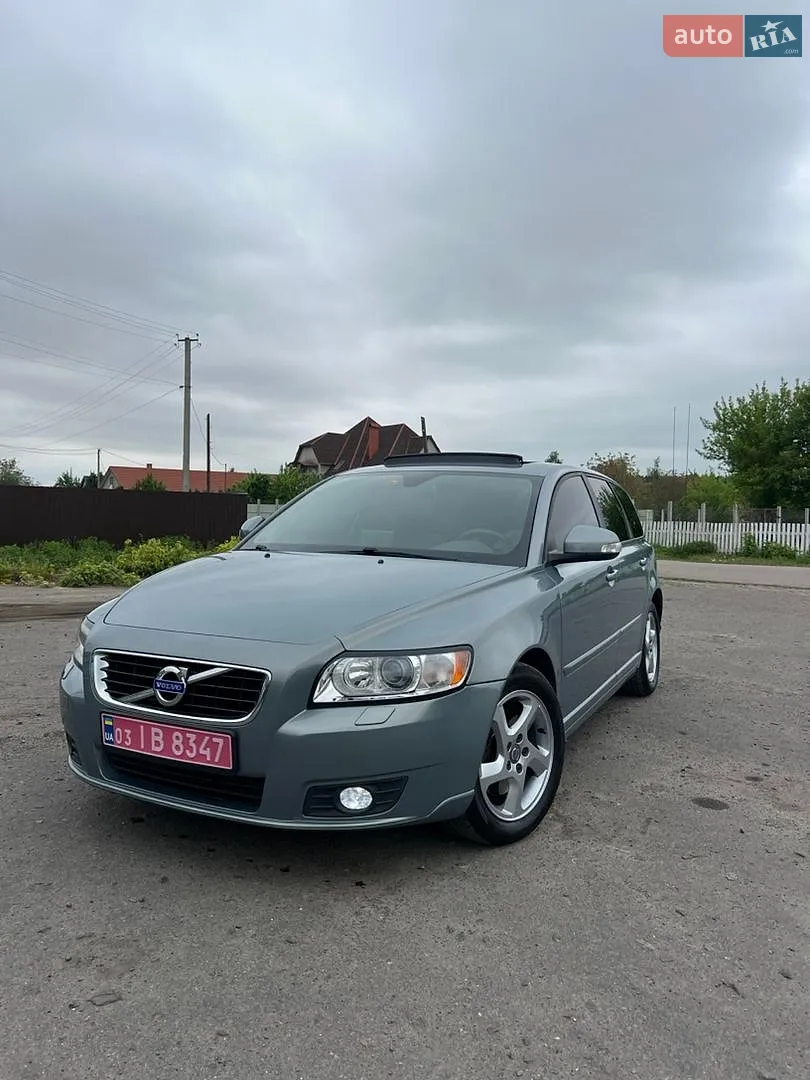 Volvo V50, 2011