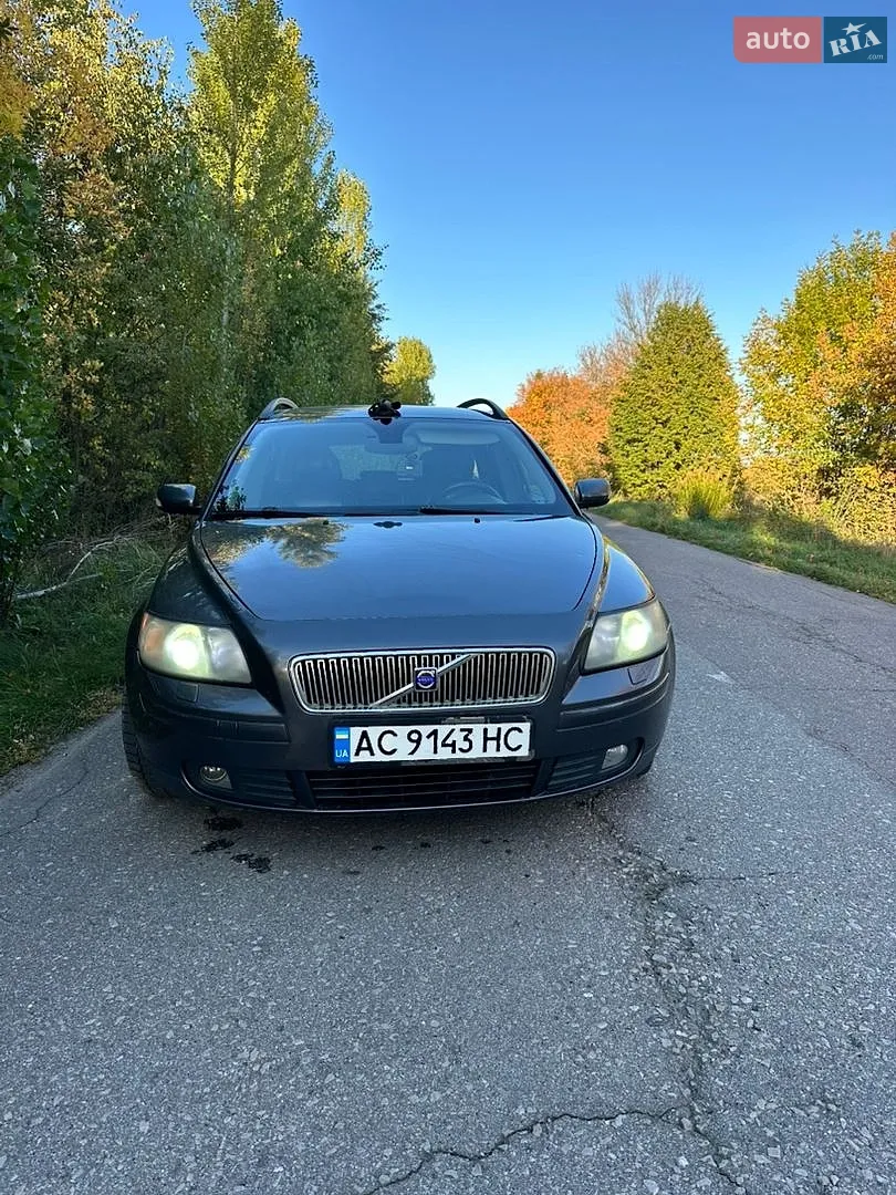 Volvo V50, 2004