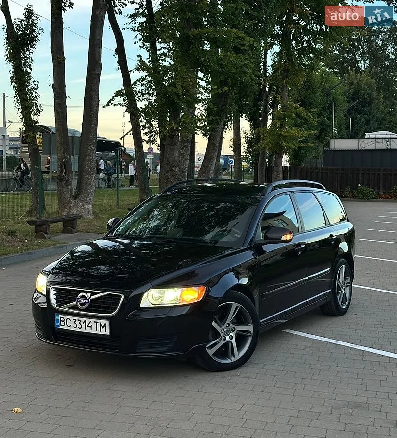 Volvo V50, 2010