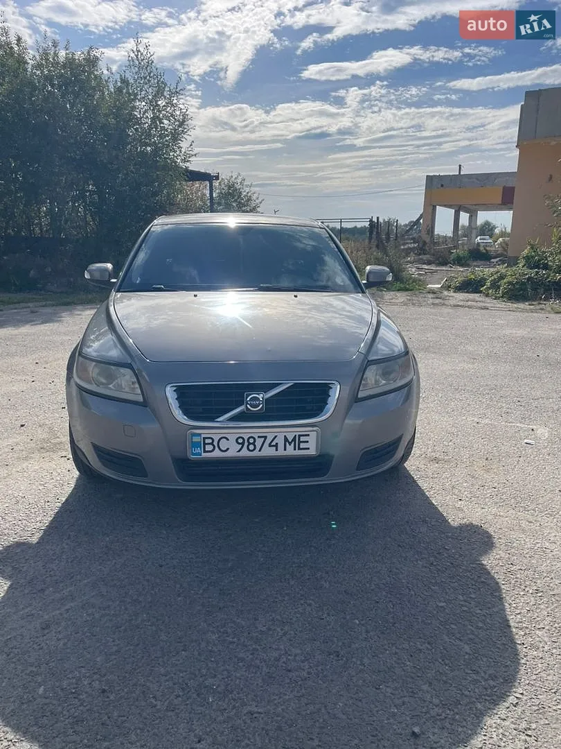 Volvo V50, 2008