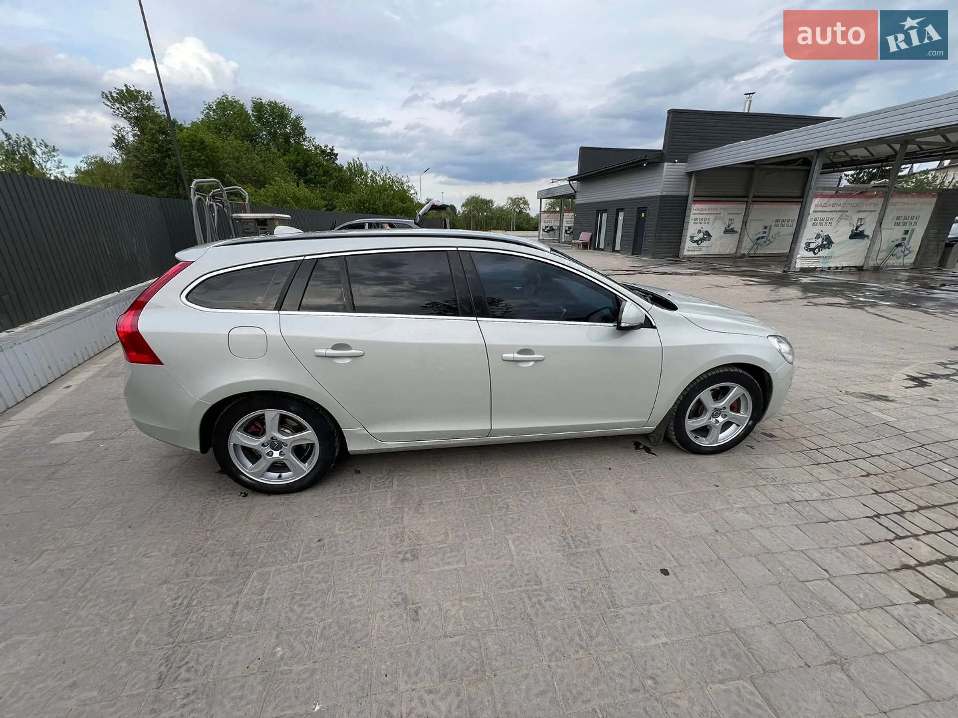 Volvo V60, 2011