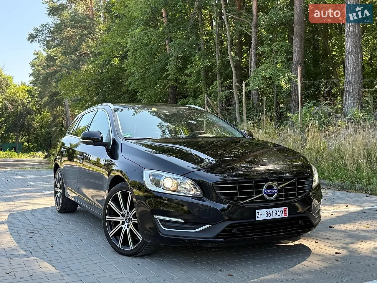 Volvo V60, 2015