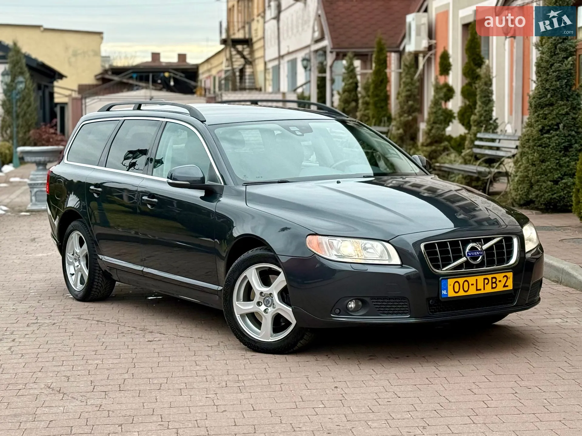 Volvo V70, 2012