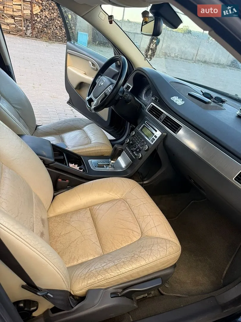 Volvo V70, 2009