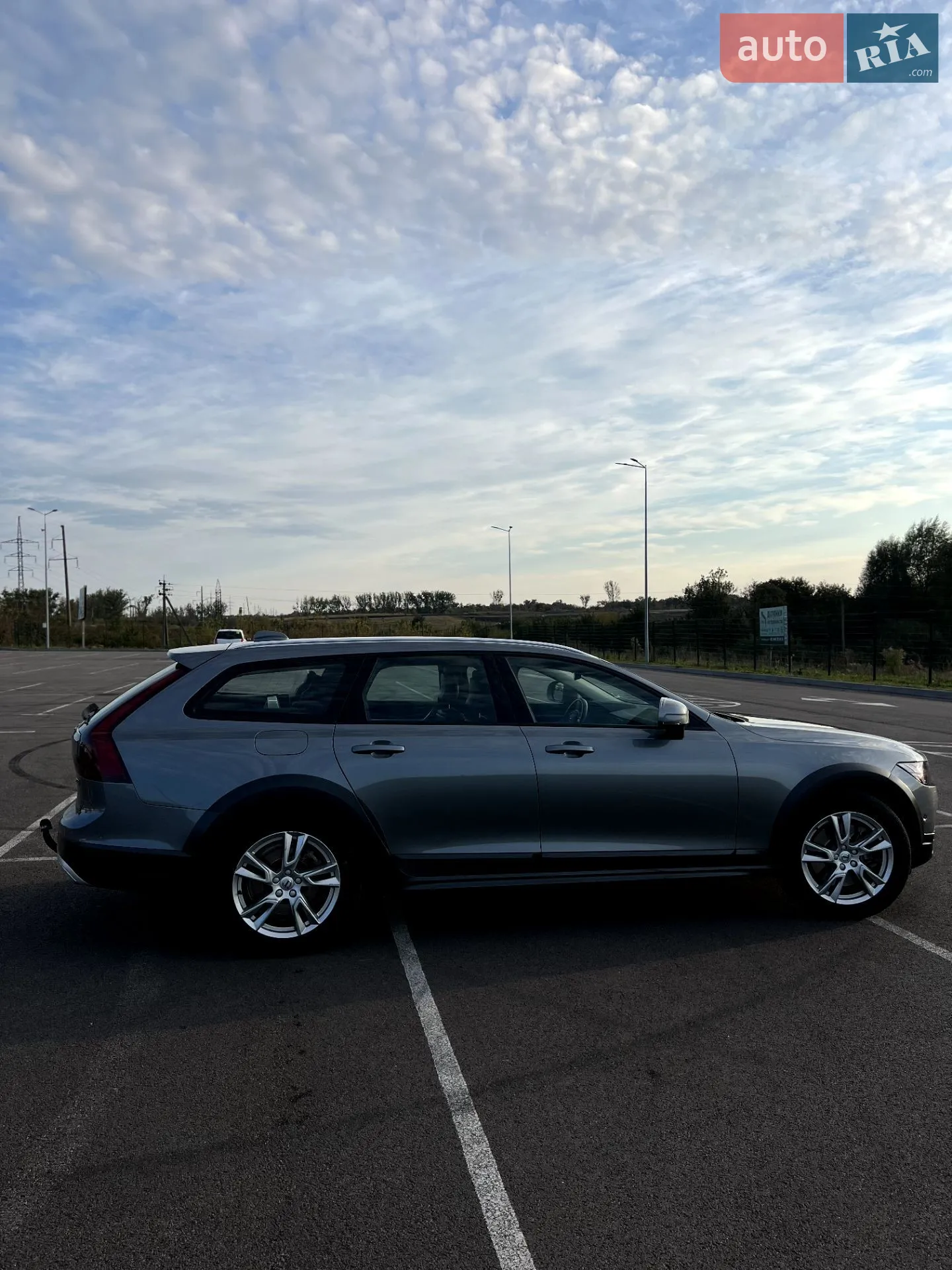 Volvo V90 Cross Country, 2017