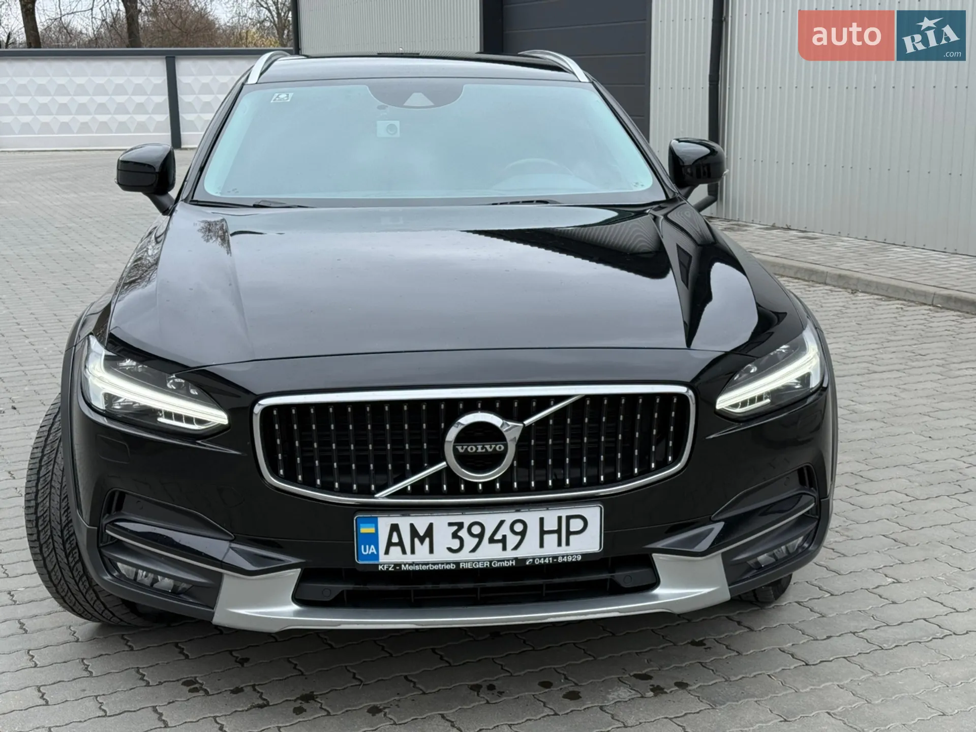 Volvo V90 Cross Country, 2017