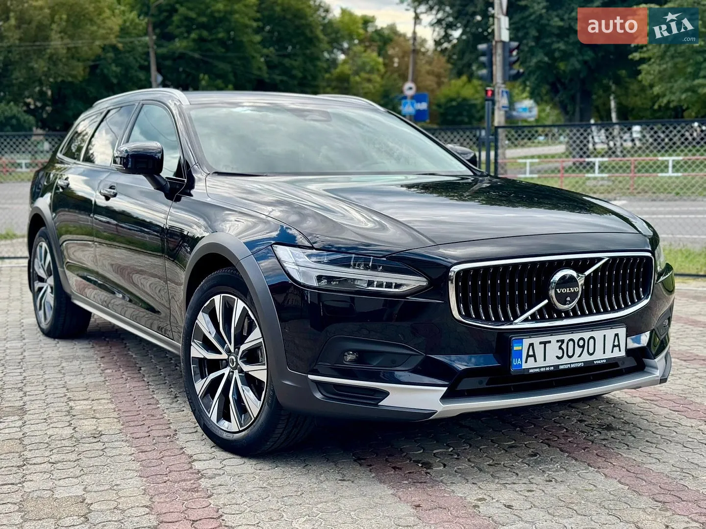 Volvo V90 Cross Country, 2023