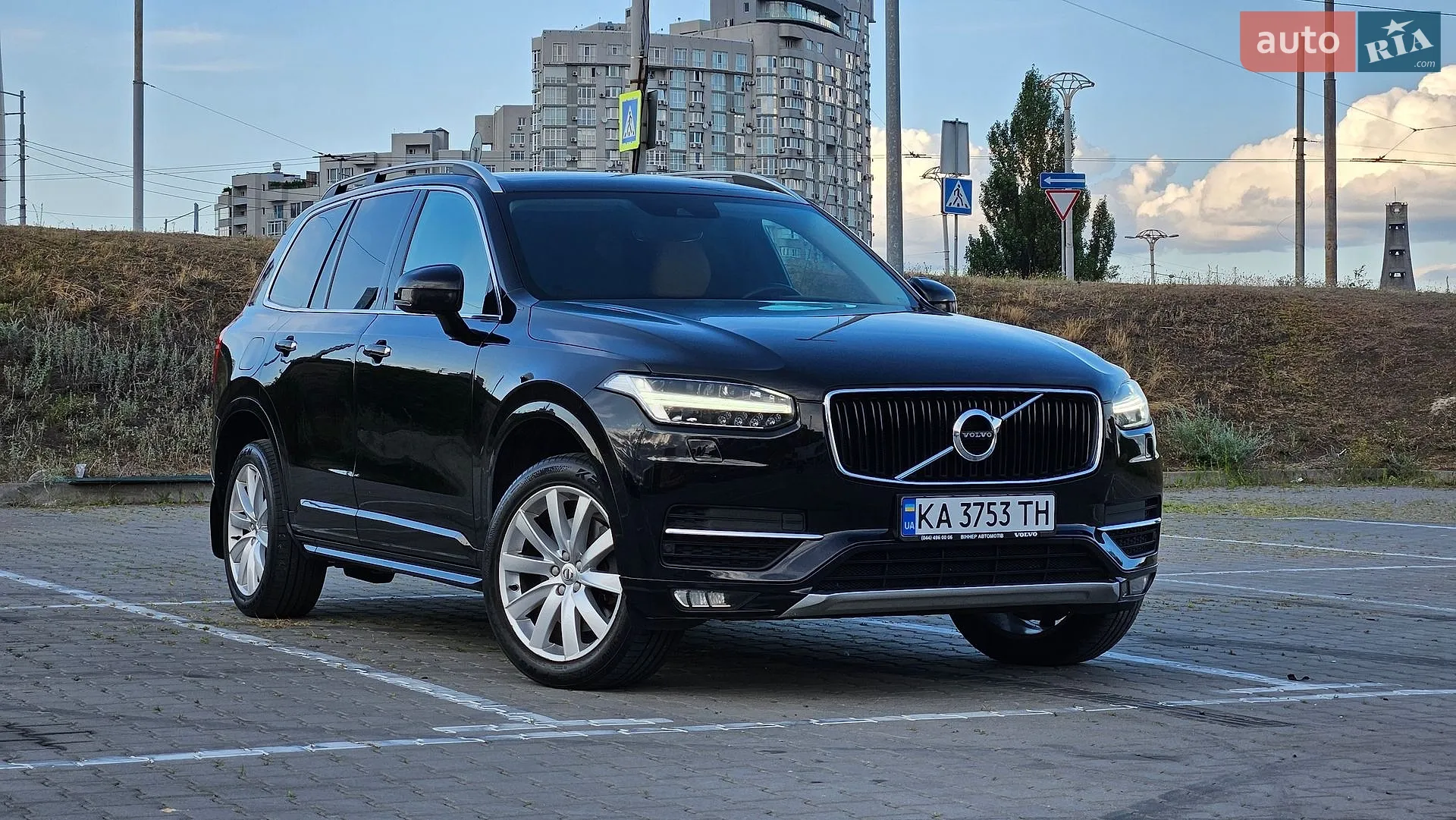 Volvo XC90, 2015
